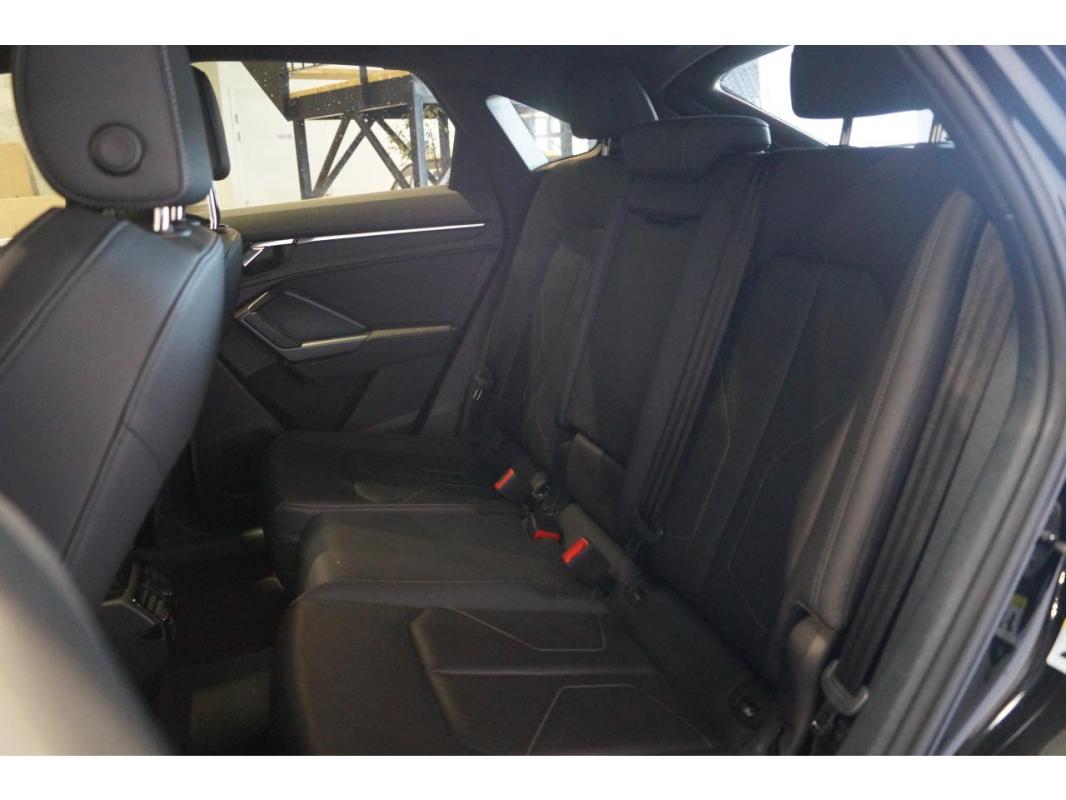 Audi Q3 35 TFSI - S-LINE SPORTBACK thumbnail