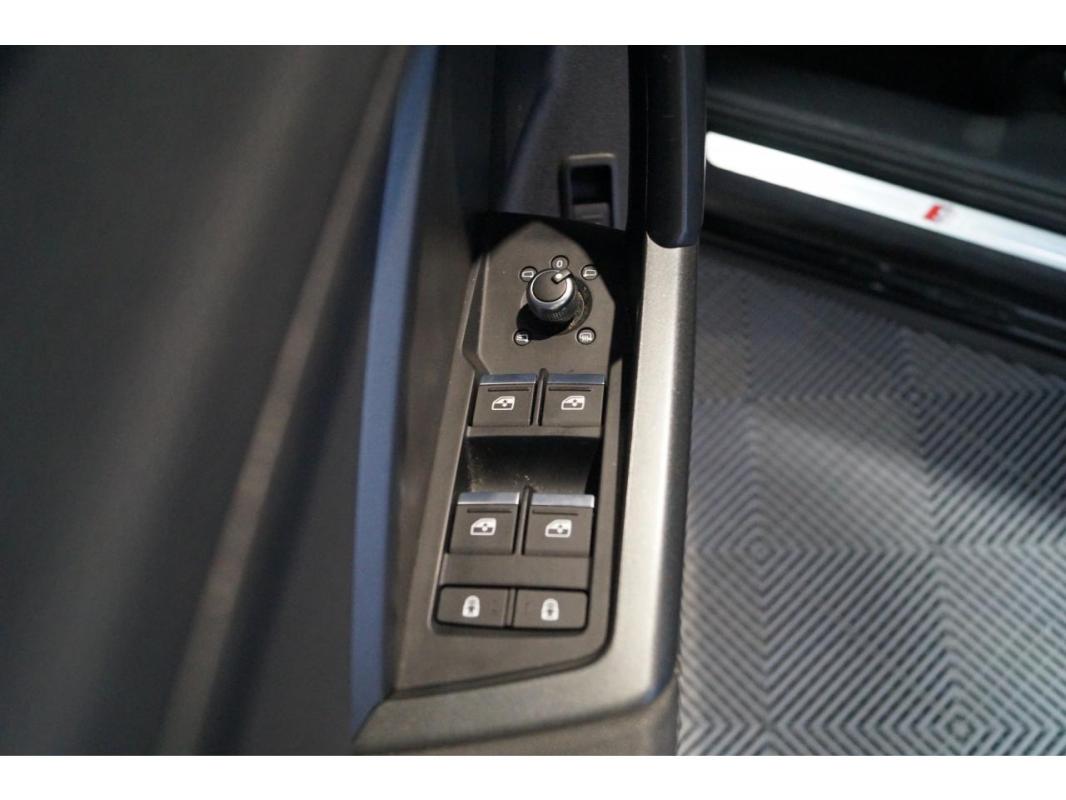 Audi Q3 35 TFSI - S-LINE SPORTBACK thumbnail