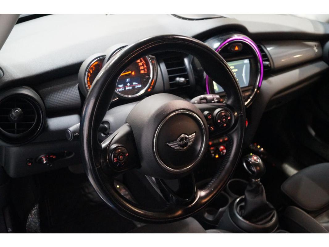 Mini Mini 1.5i - 136 5P F55 BERLINE Cooper Blackfriars PHASE 1 thumbnail