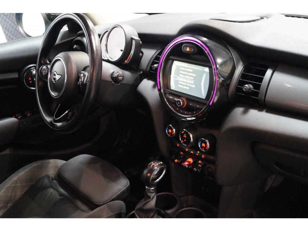 Mini Mini 1.5i - 136 5P F55 BERLINE Cooper Blackfriars PHASE 1 thumbnail