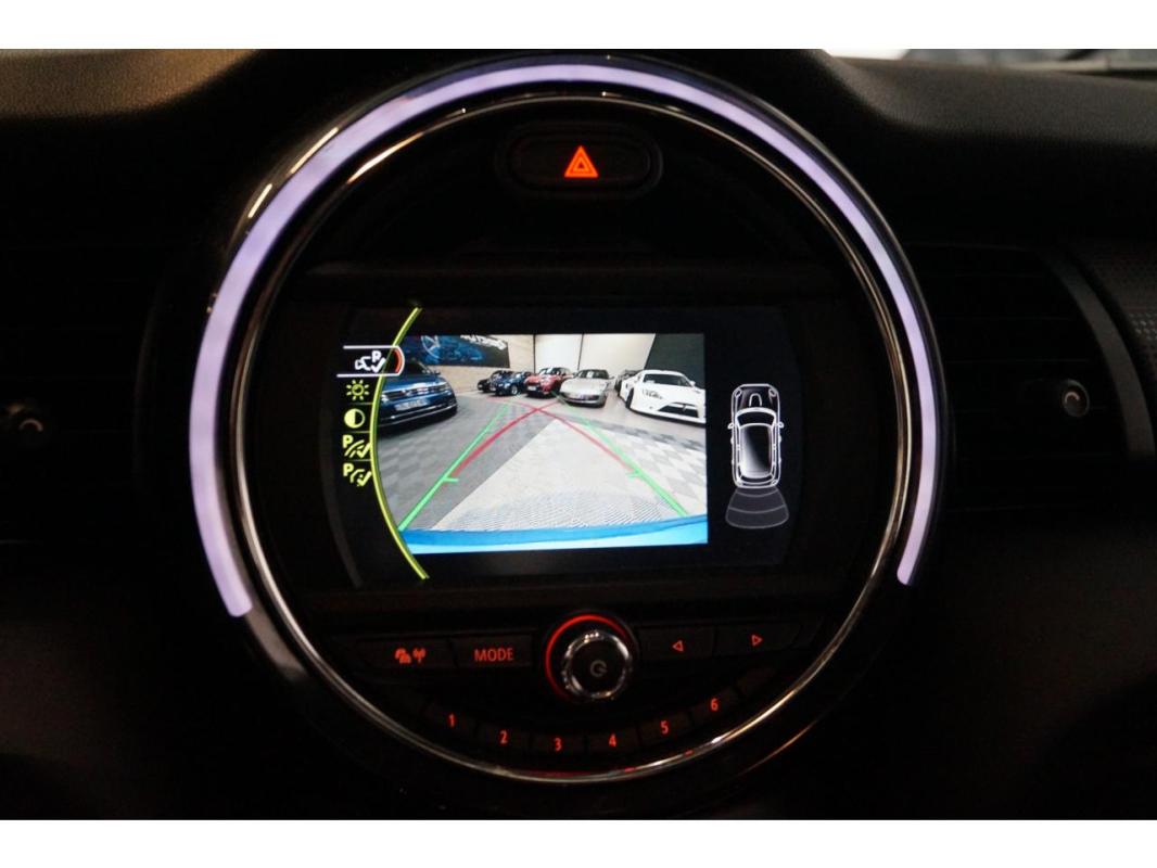 Mini Mini 1.5i - 136 5P F55 BERLINE Cooper Blackfriars PHASE 1 thumbnail