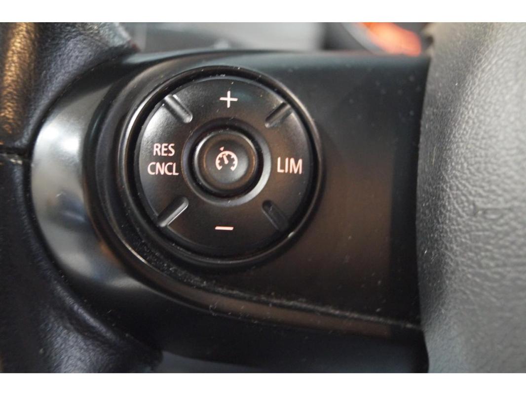 Mini Mini 1.5i - 136 5P F55 BERLINE Cooper Blackfriars PHASE 1 thumbnail