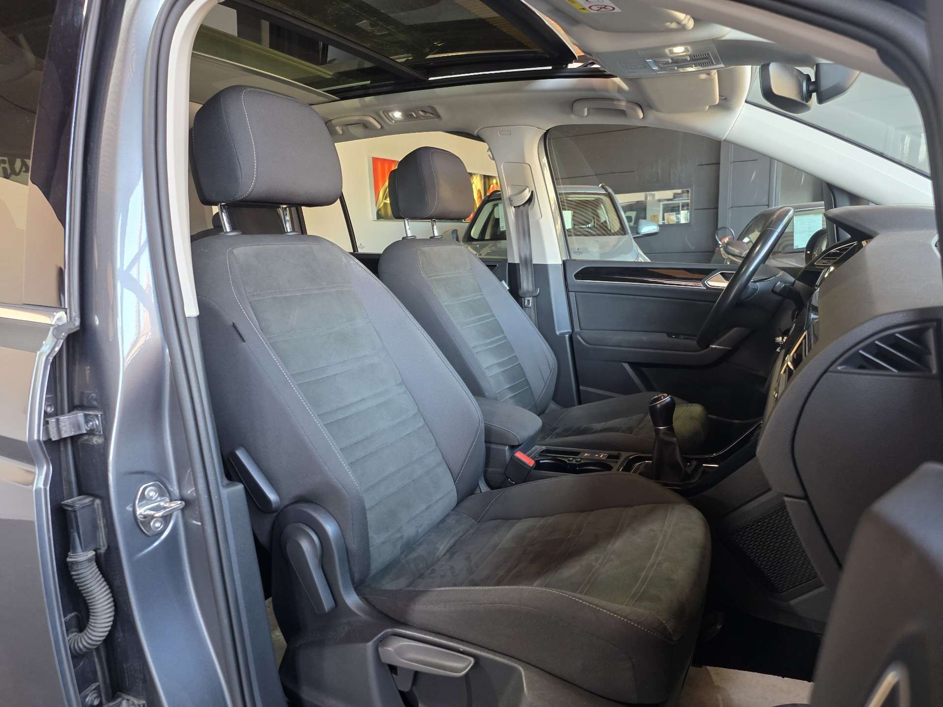 Volkswagen Touran Touran 1.0 TSI Highline OPF (EU6.2) Highline ///7p