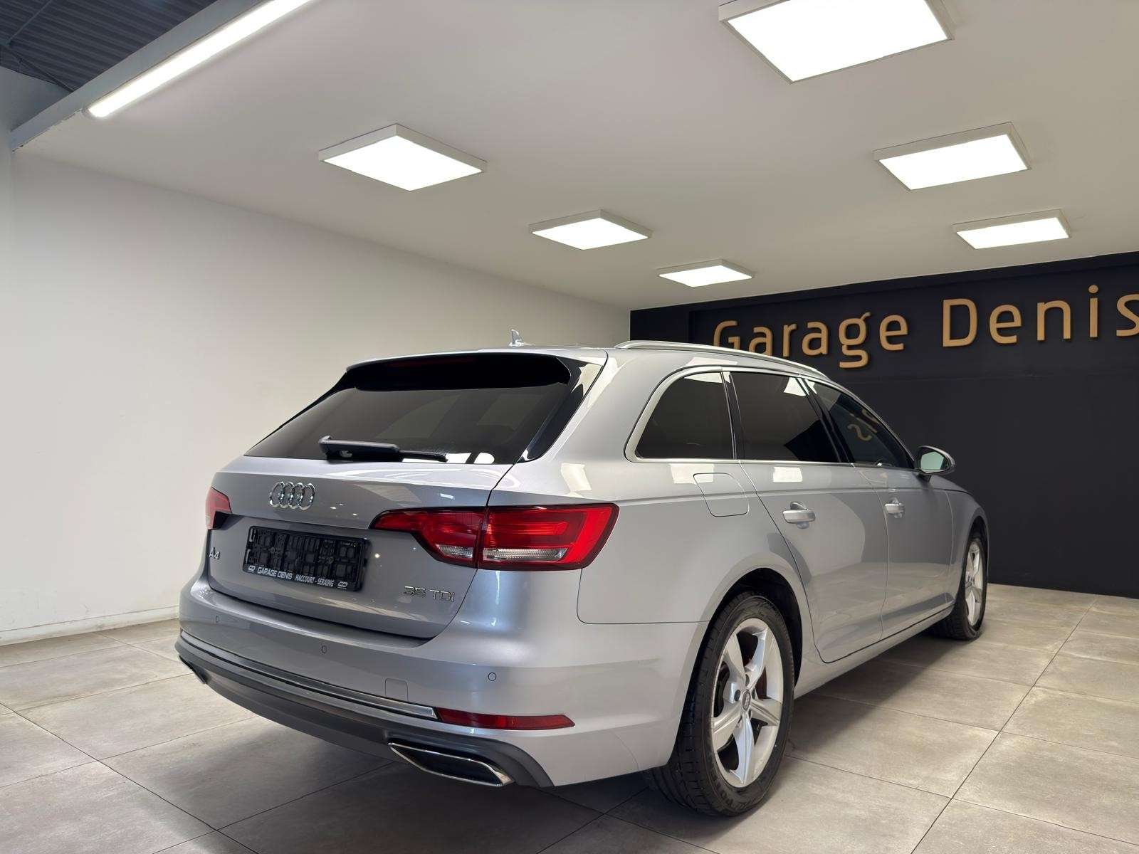 Audi A4 Avant TDi Sport BOITE-AUTO*COCPIT*GPS*LED*GARANTIE