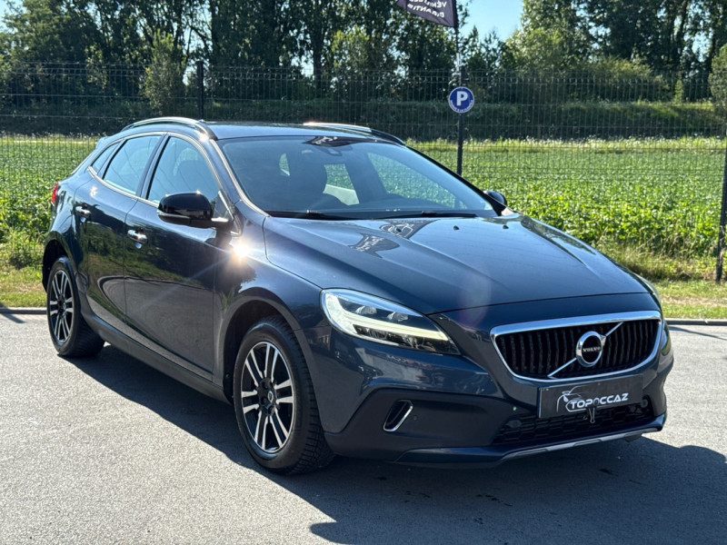 Volvo V40 CROSS COUNTRY D3 150CH PRO GEARTRONIC // 93.000KM // 2018 // GPS // LED
