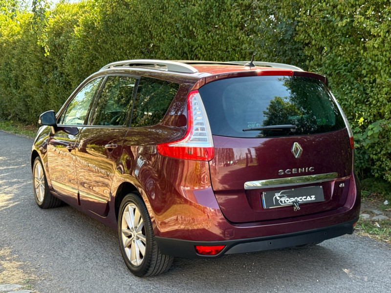 Renault GRAND SCENIC III 1.5 DCI 110CH BOSE 7 PLACES // TOIT OUVRANT // GPS // CAMERA