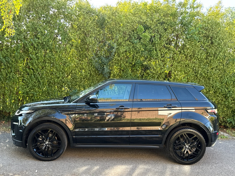 Land Rover RANGE ROVER EVOQUE 2.0 D 150CH R-DYNAMIC AWD BVA // TOIT PANO // 2018 // 99.000KM