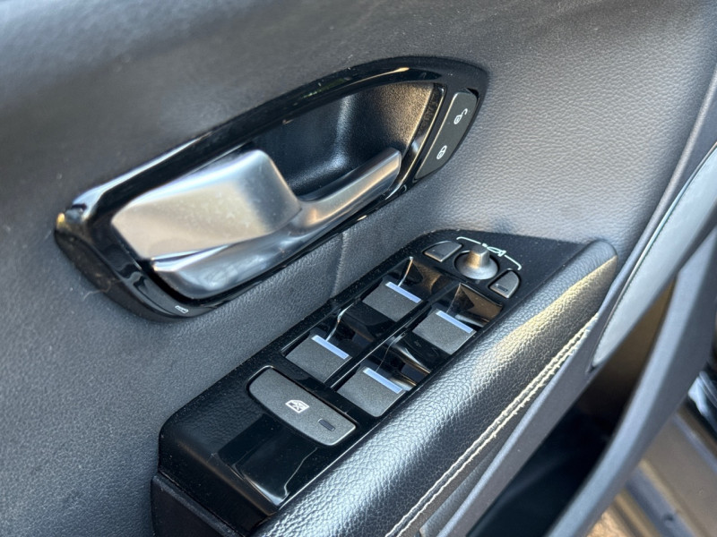 Land Rover RANGE ROVER EVOQUE 2.0 D 150CH R-DYNAMIC AWD BVA // TOIT PANO // 2018 // 99.000KM