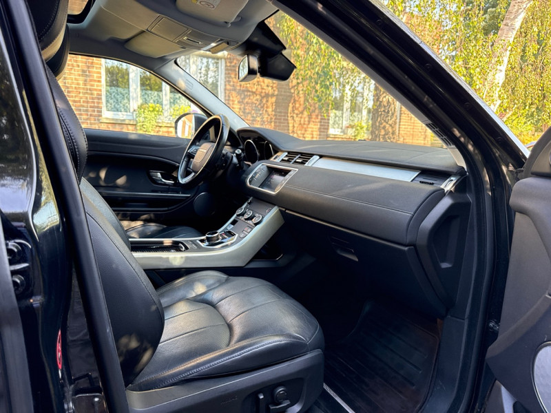 Land Rover RANGE ROVER EVOQUE 2.0 D 150CH R-DYNAMIC AWD BVA // TOIT PANO // 2018 // 99.000KM
