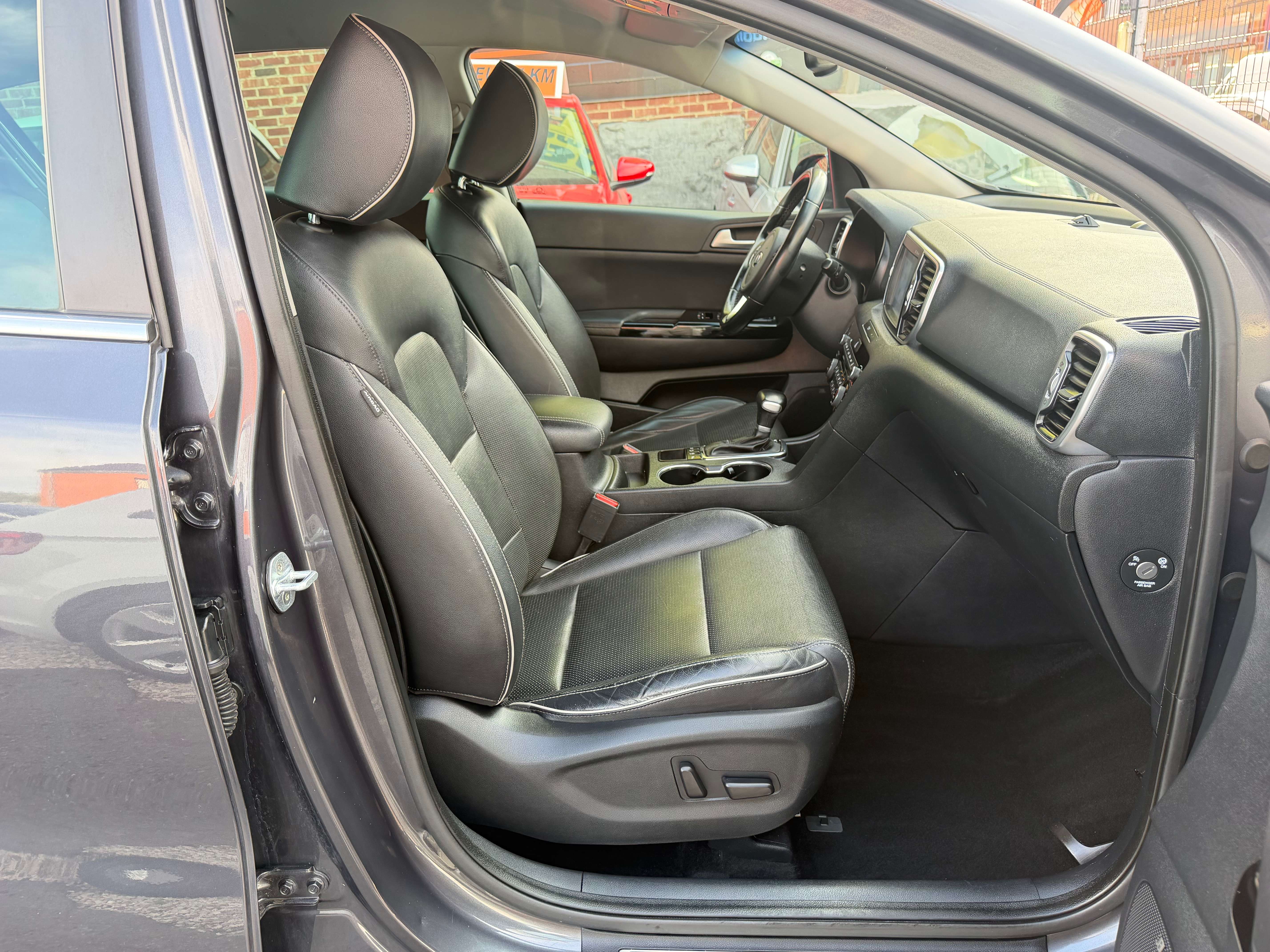 Kia Sportage Sportage 1.7 CRDi ° AUTOMATIQUE ° CUIR ° NAVI ° CAMERA ° GARANTI 12 MOIS !!!