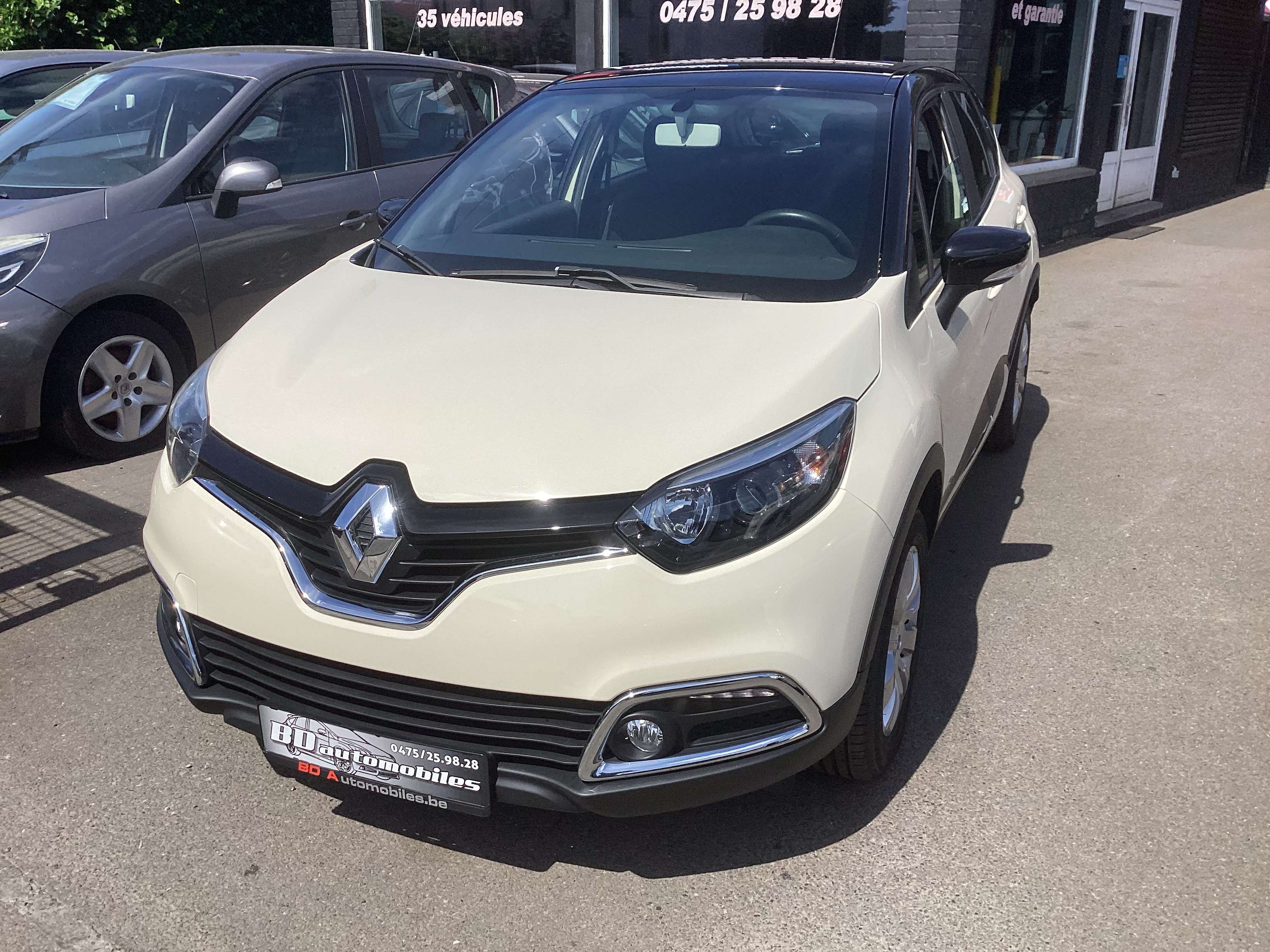 Renault Captur 0.9 Énergies À Saisir 😍😍