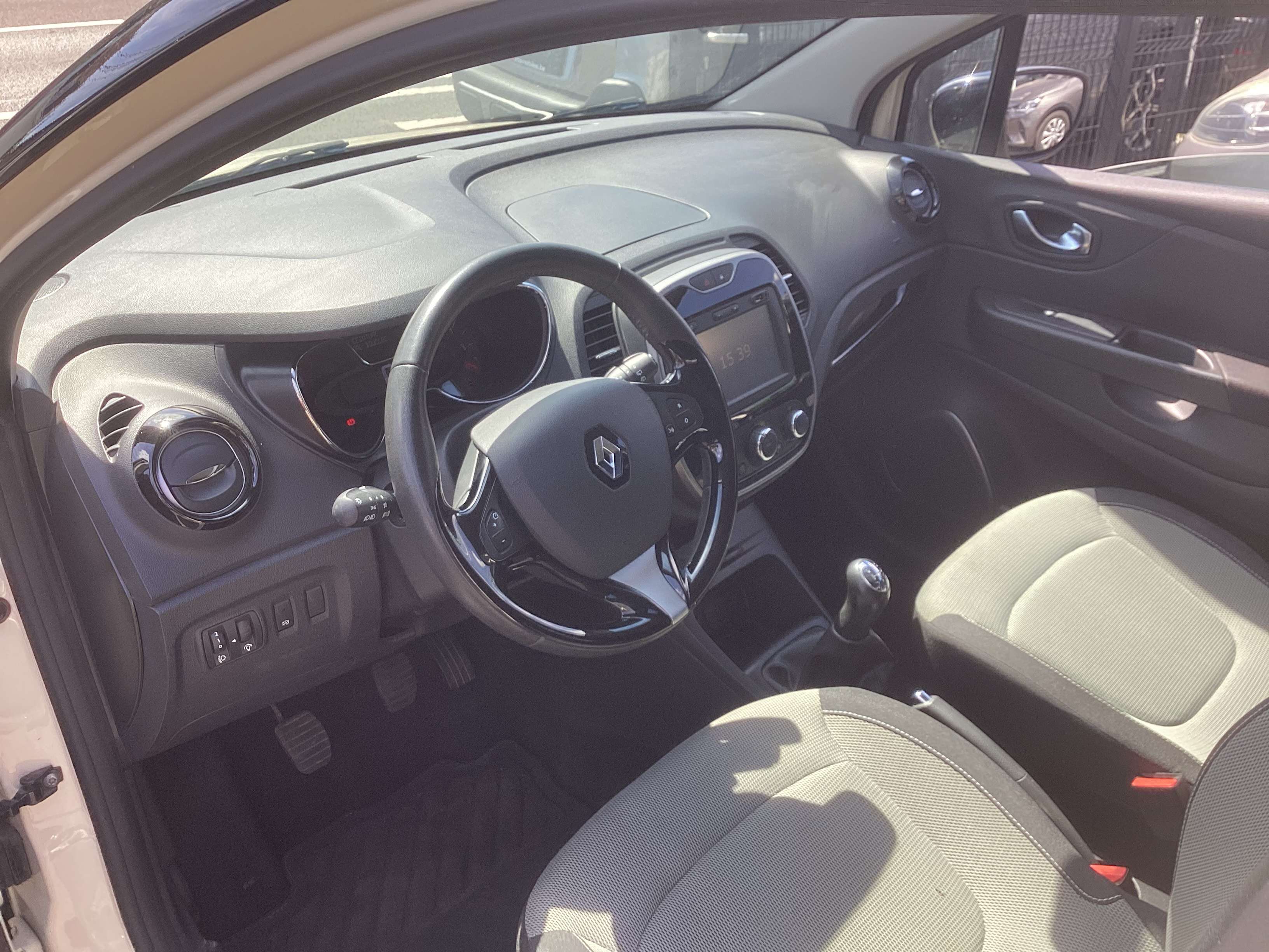 Renault Captur 0.9 Énergies À Saisir 😍😍