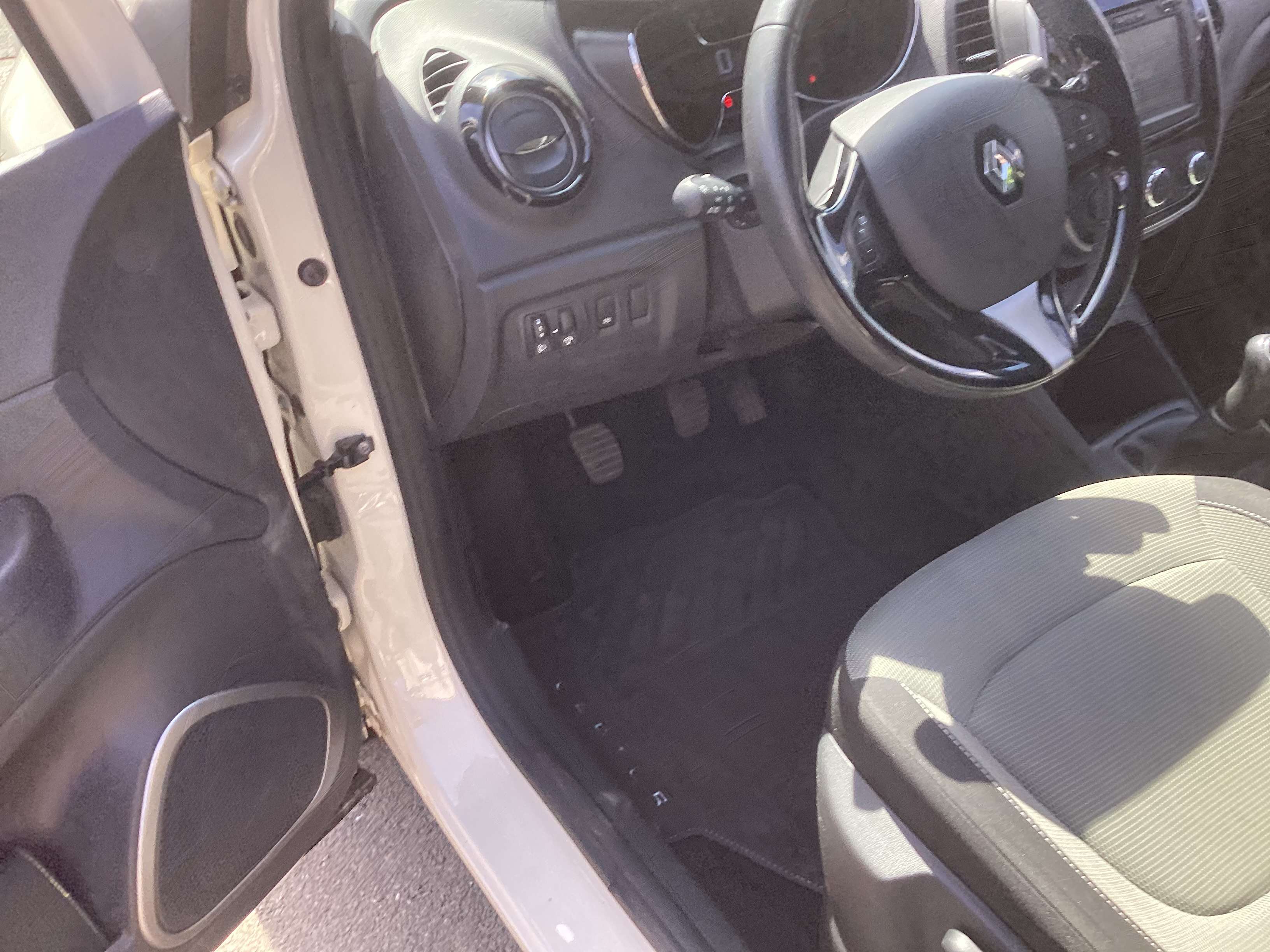 Renault Captur 0.9 Énergies À Saisir 😍😍