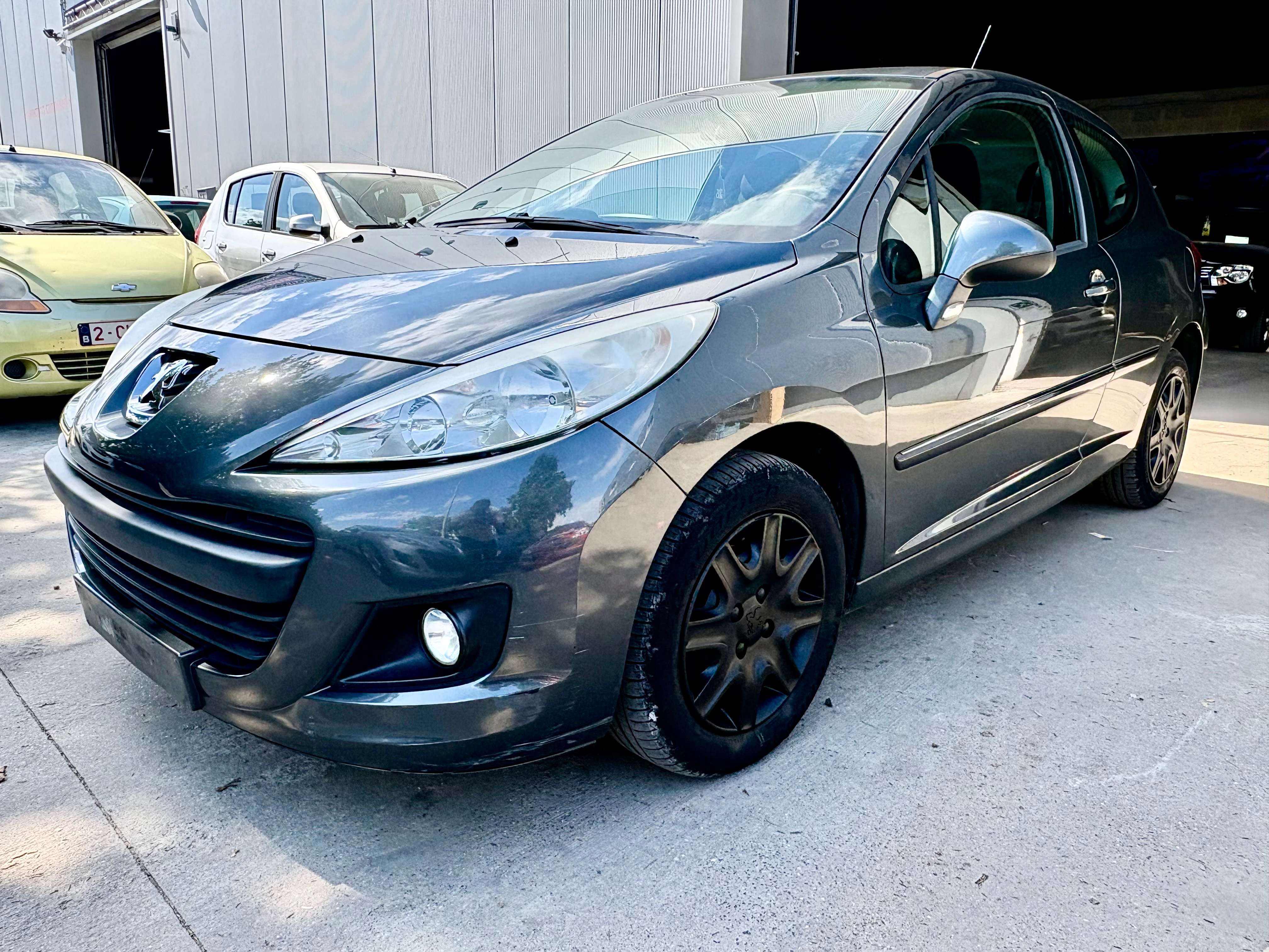 Peugeot 207 207+ 1.4i AIRCO essence