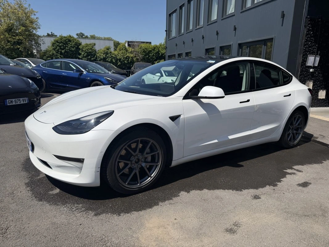 Tesla Model 3 DUAL GRANDE AUTONOMIE