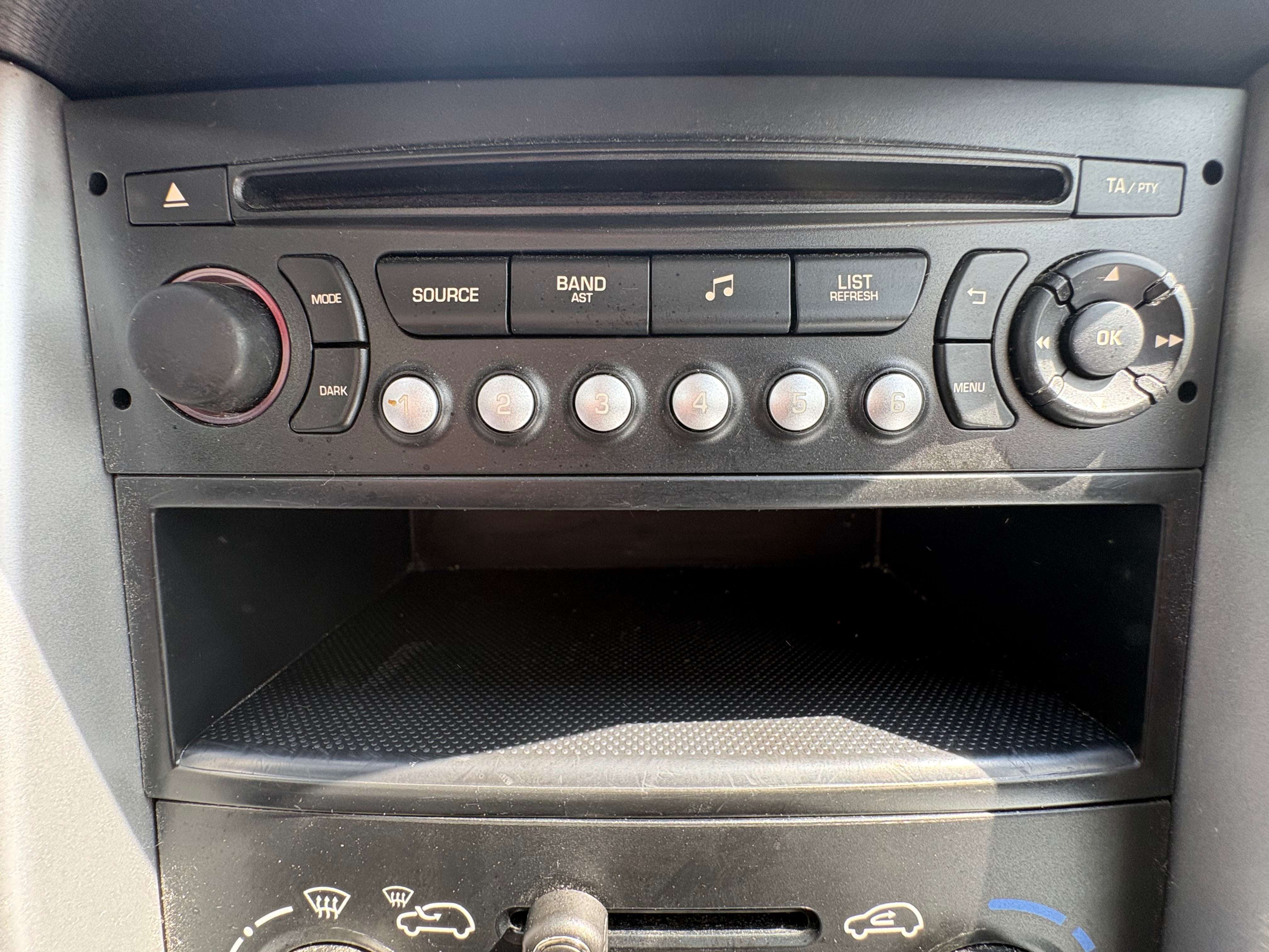 Peugeot 207 207+ 1.4i AIRCO essence