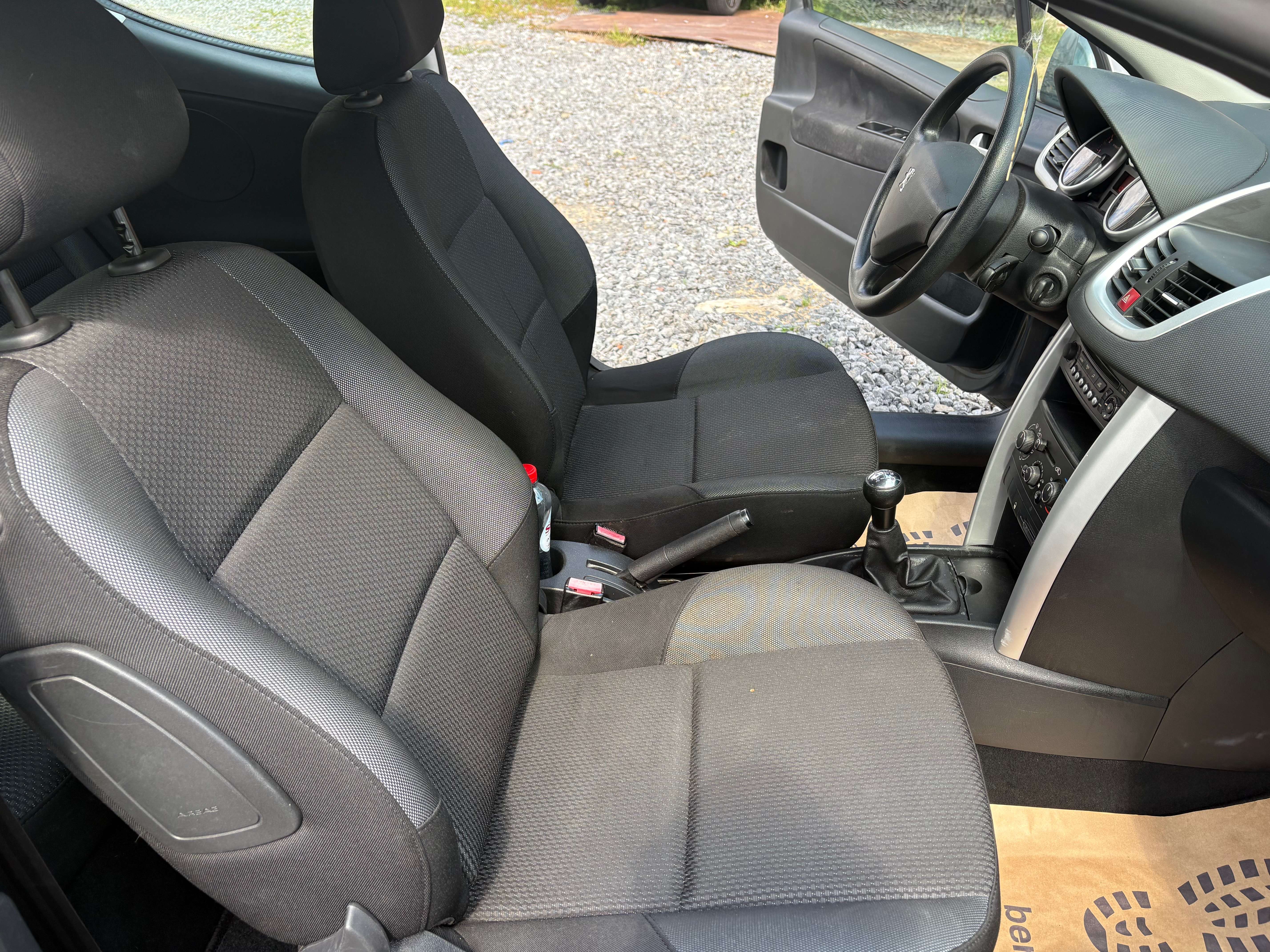 Peugeot 207 207+ 1.4i AIRCO essence
