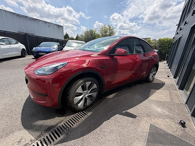 Tesla Model Y STANDARD