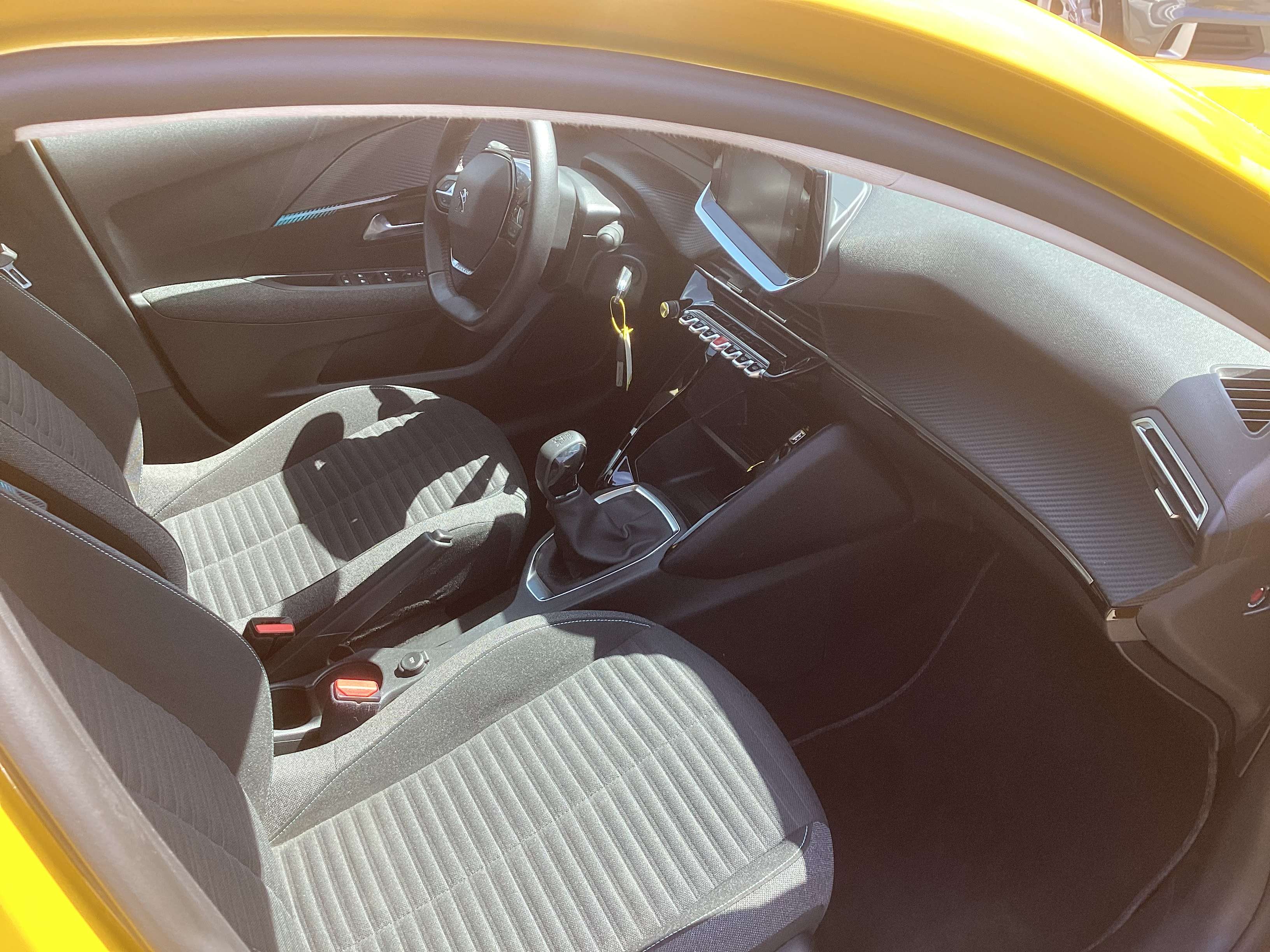 Peugeot 208 208 1.2i  Style (EU6.4) !!🤩🤩🤩