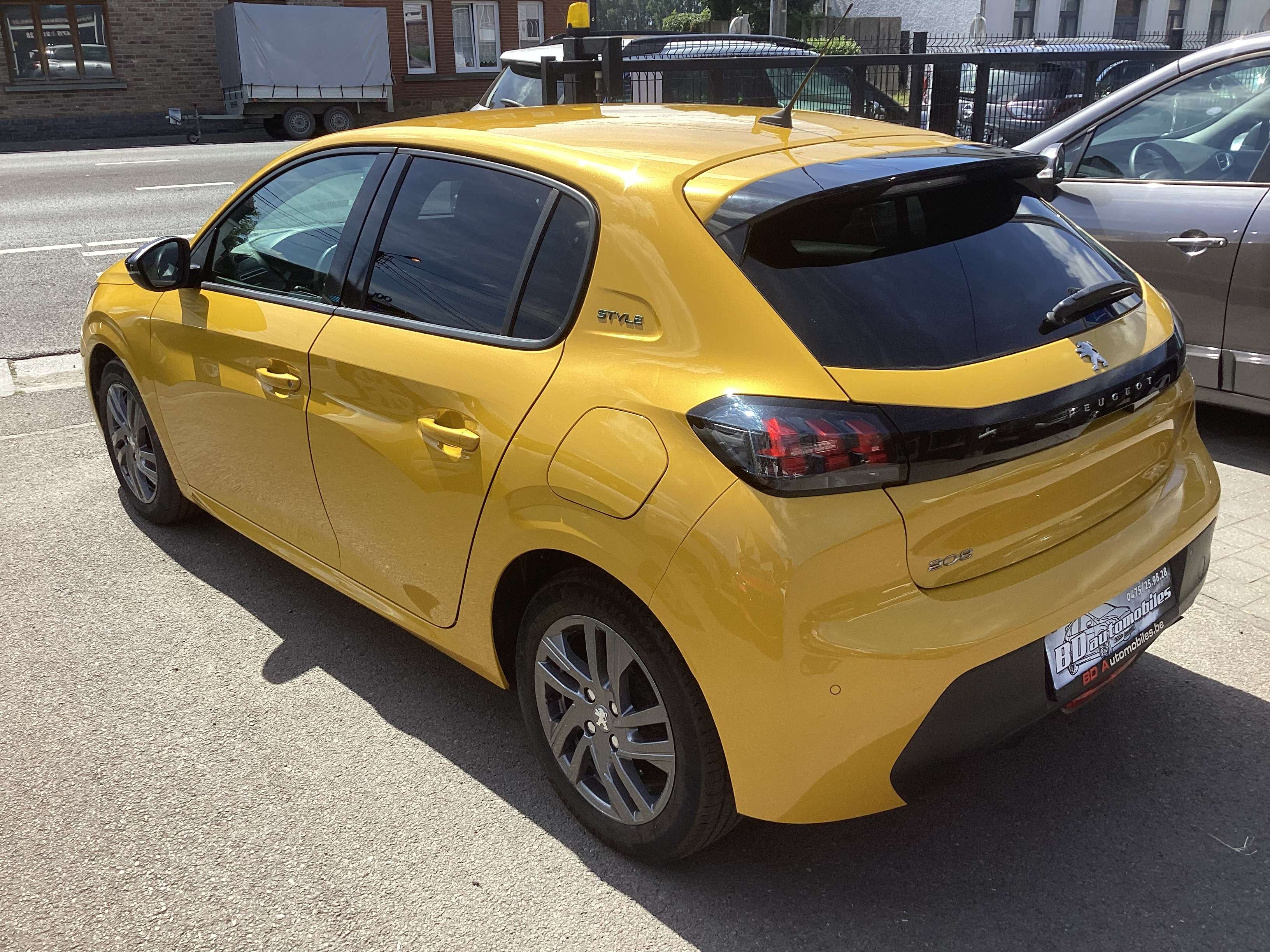 Peugeot 208 208 1.2i  Style (EU6.4) !!🤩🤩🤩