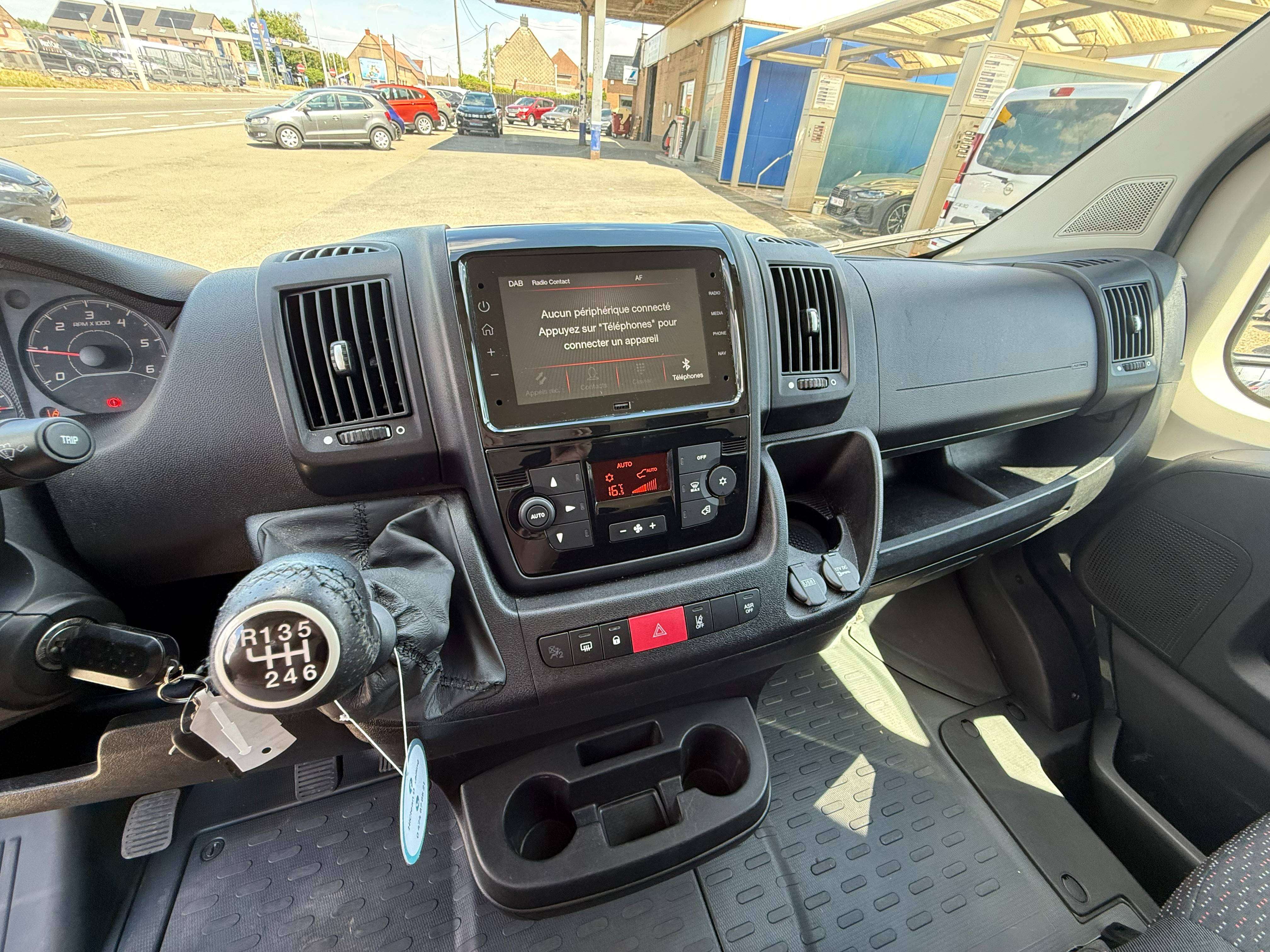 Citroen Jumper 2.2  L2H2 / 3 sièges / 74.630 km / GPS / Apple CarPlay / Caméra de recul