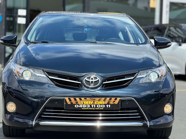 Toyota Auris 1.6i*A/C*CAMERA*XENON*BT*USB*Garantie 12 Mois