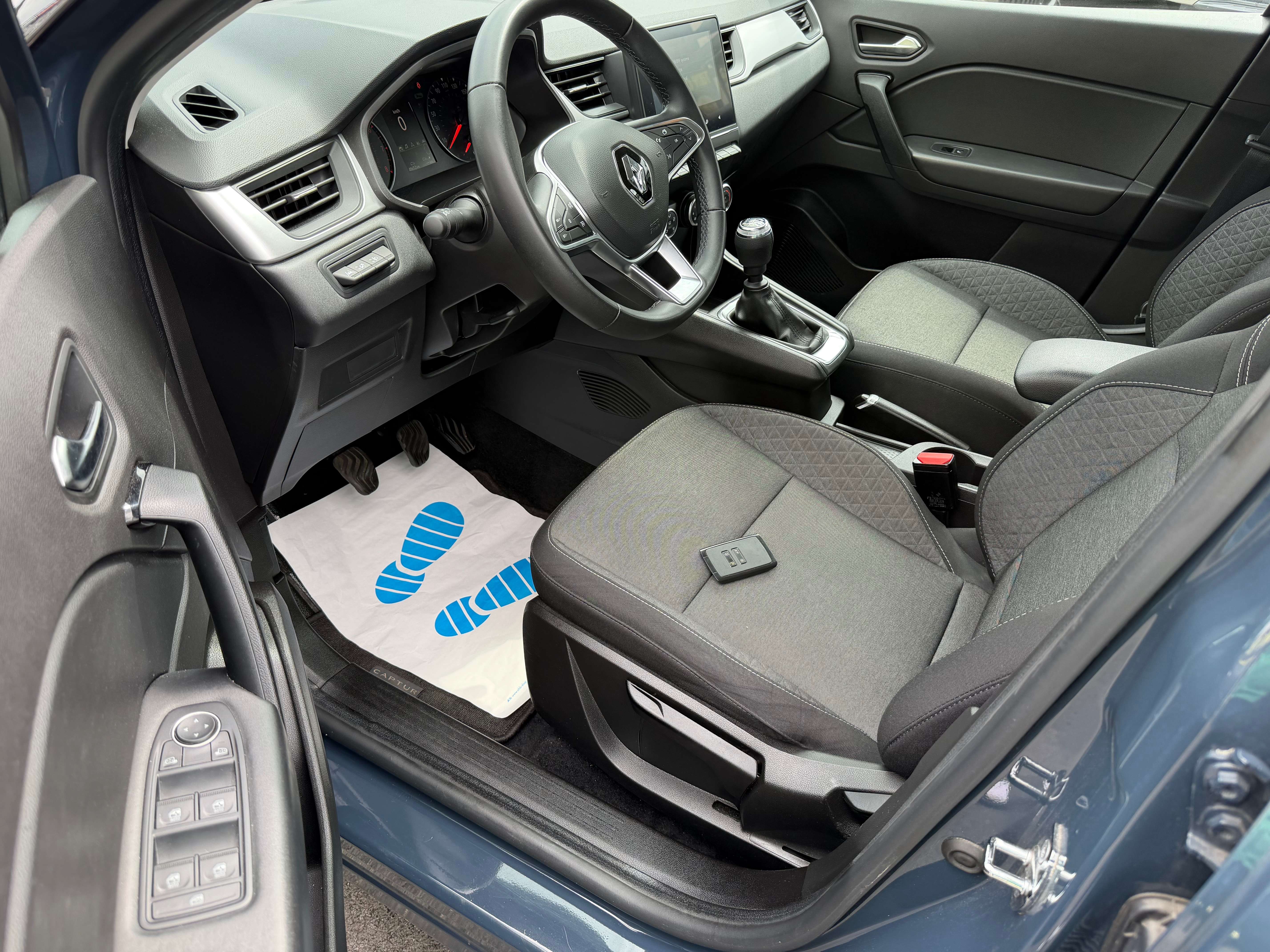Renault Captur 1.0 TCe*CLIMA*NAVI*BT*USB*GARANTIE 12 M