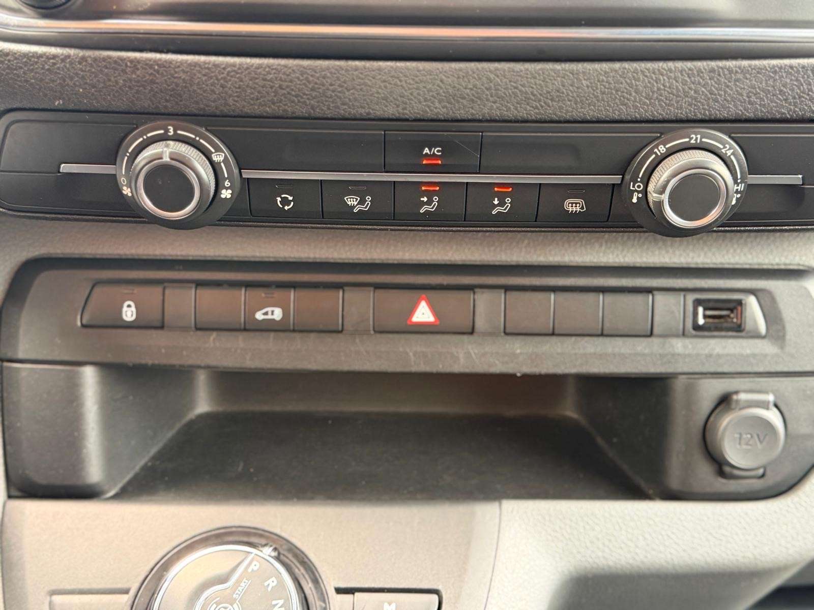 Peugeot Expert 2.O HDI 177CV BOITE AUTO GPS LONG CHASIS