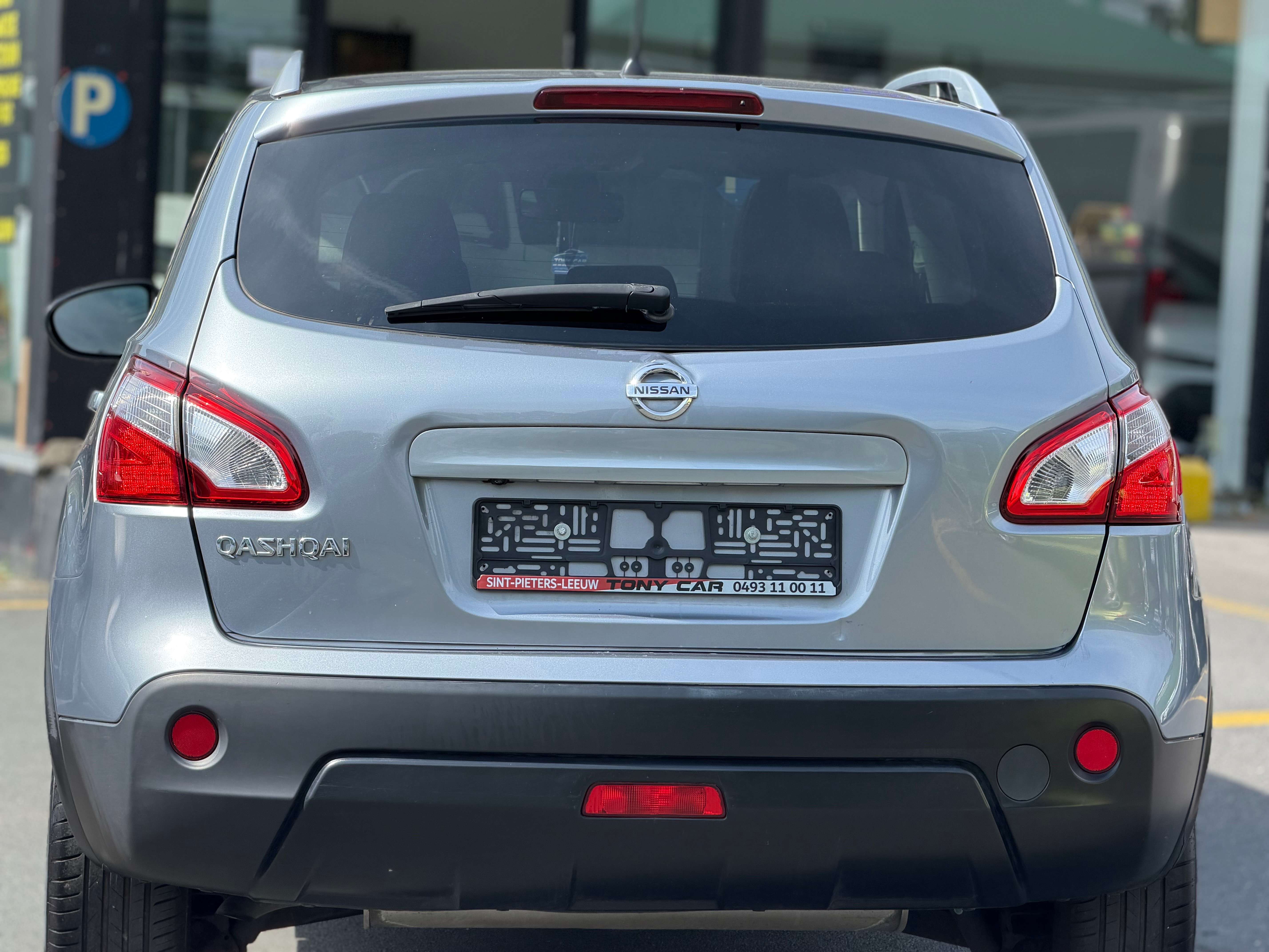 Nissan Qashqai 1.6i 2WD*BOITE AUTO*NAVI*CAMERA360*PANO*BT