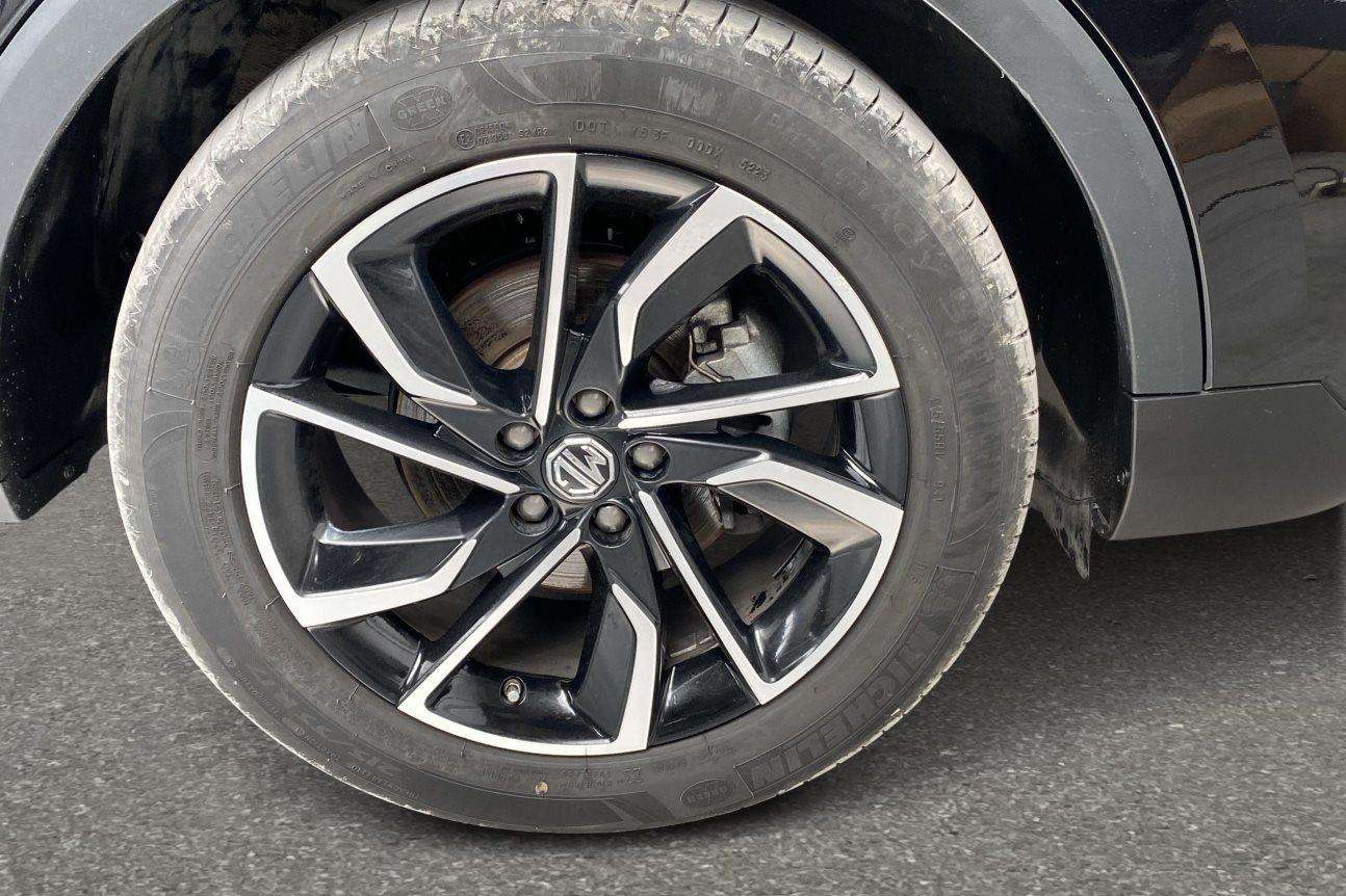 MG ZS LUXURY