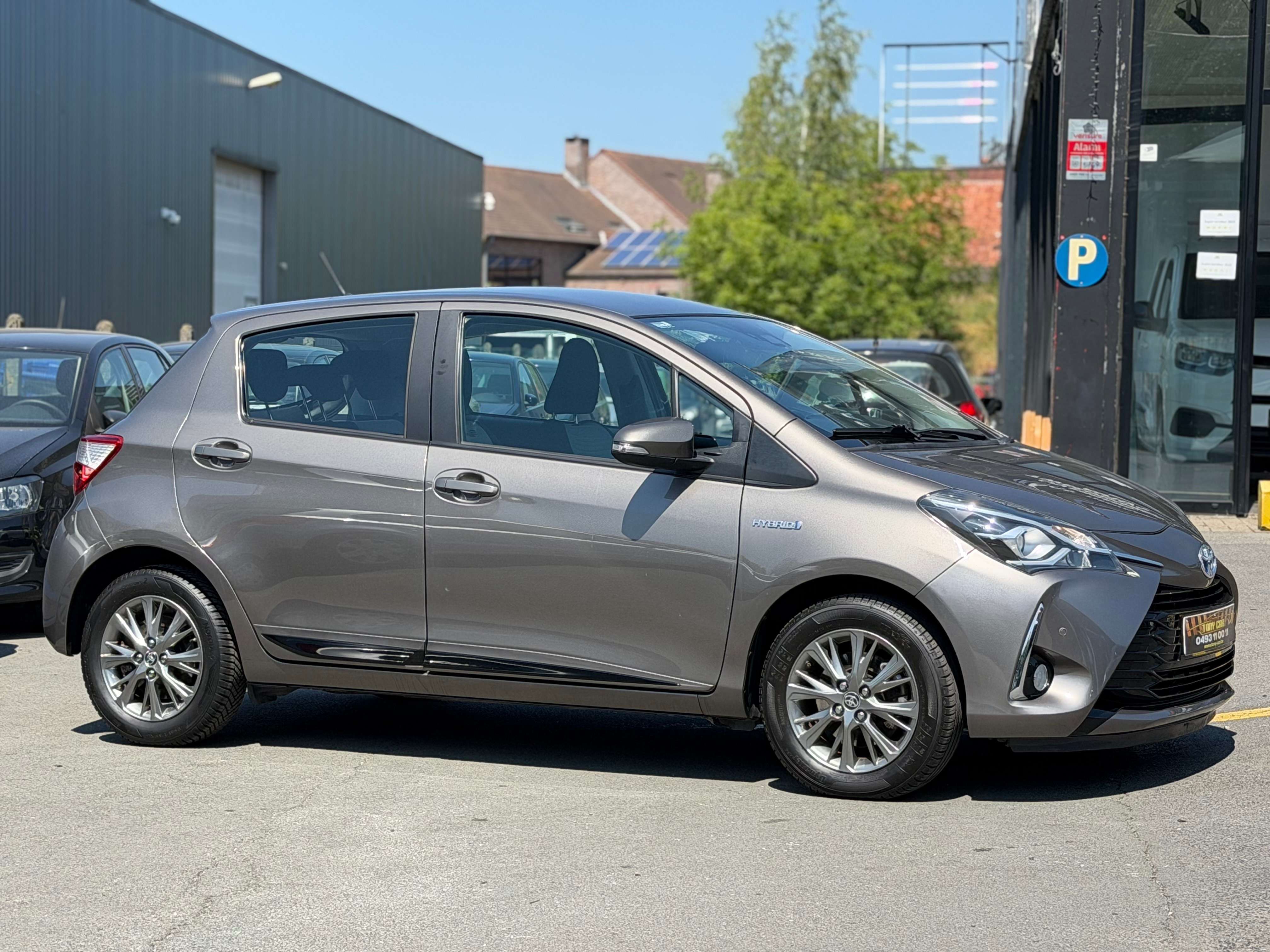 Toyota Yaris Hybrid 1.5i VVT-i*NAVI*CAMERA*BT*USB*G12M