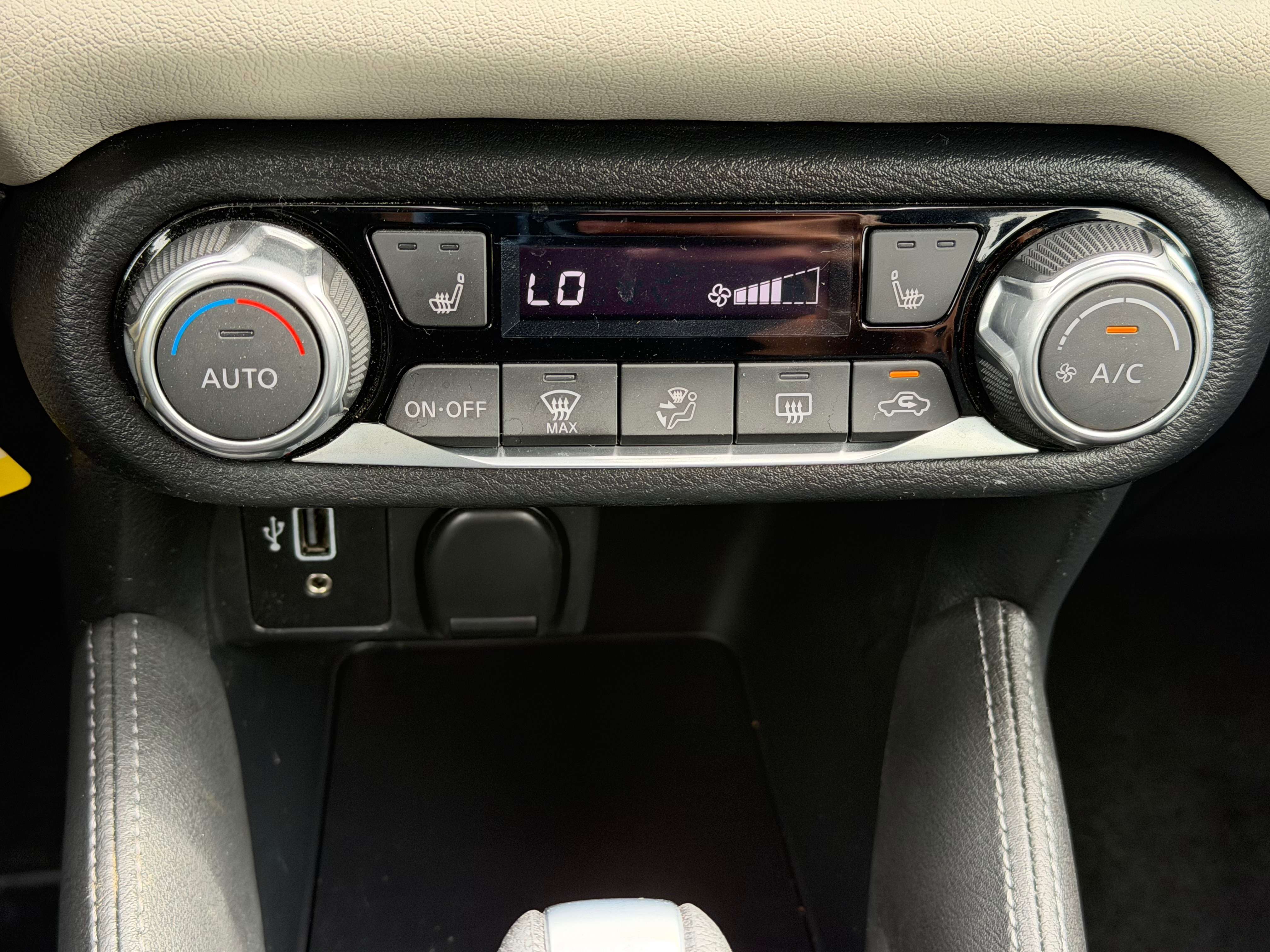 Nissan Micra 1.0 IG-T*BBOITE AUTO*BT*USB*GARANTIE 12 M