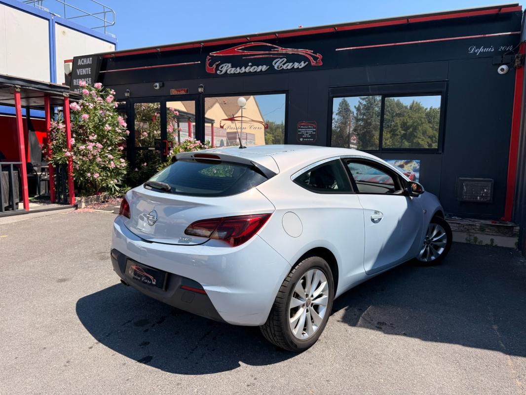 Opel Astra 2.0 CDTI 165 ch FAP Start/Stop Sport Pack