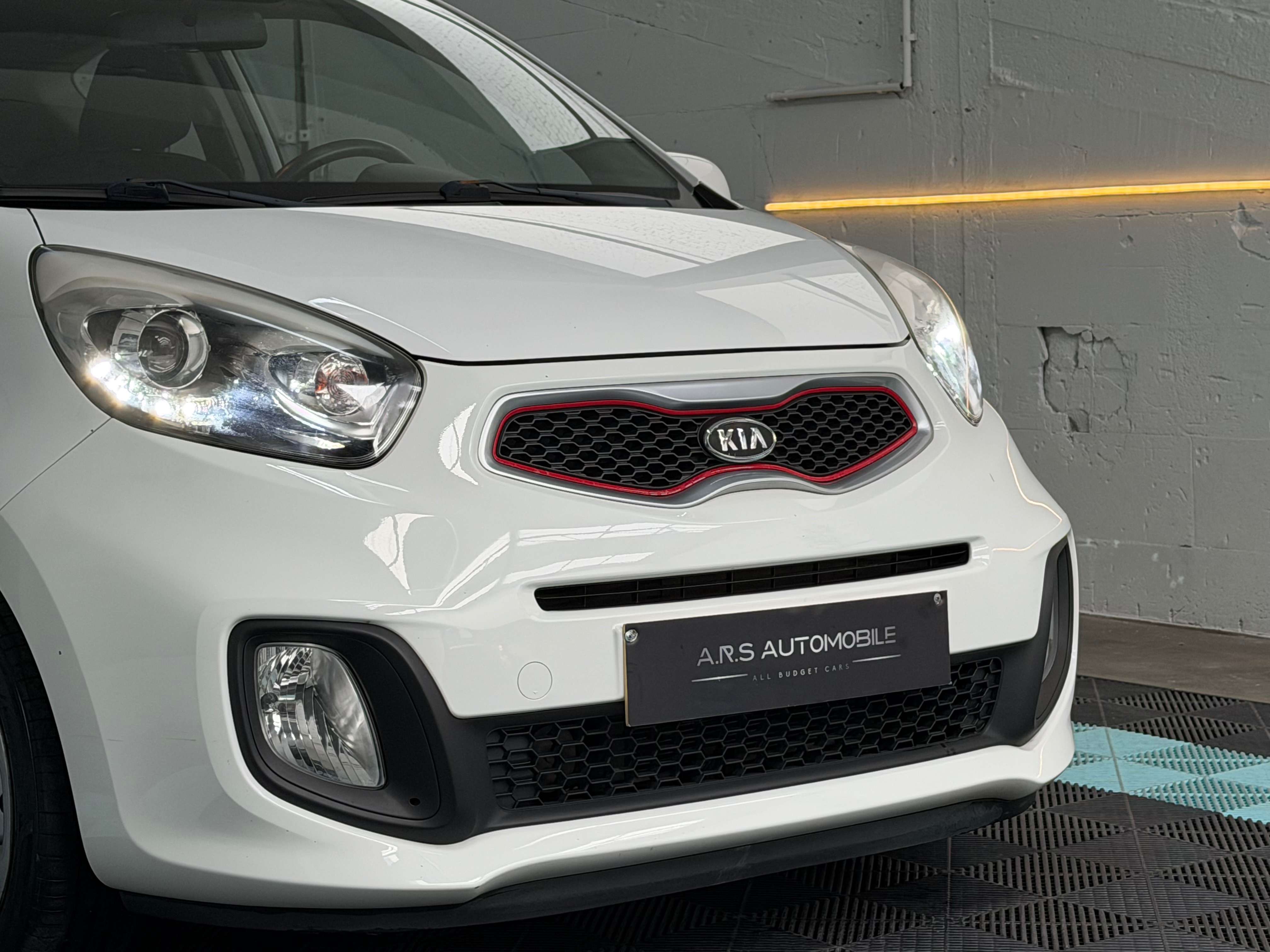 Kia Picanto 1.0i - Toit ouvrant - Etat neuve - Garantie 12 mois