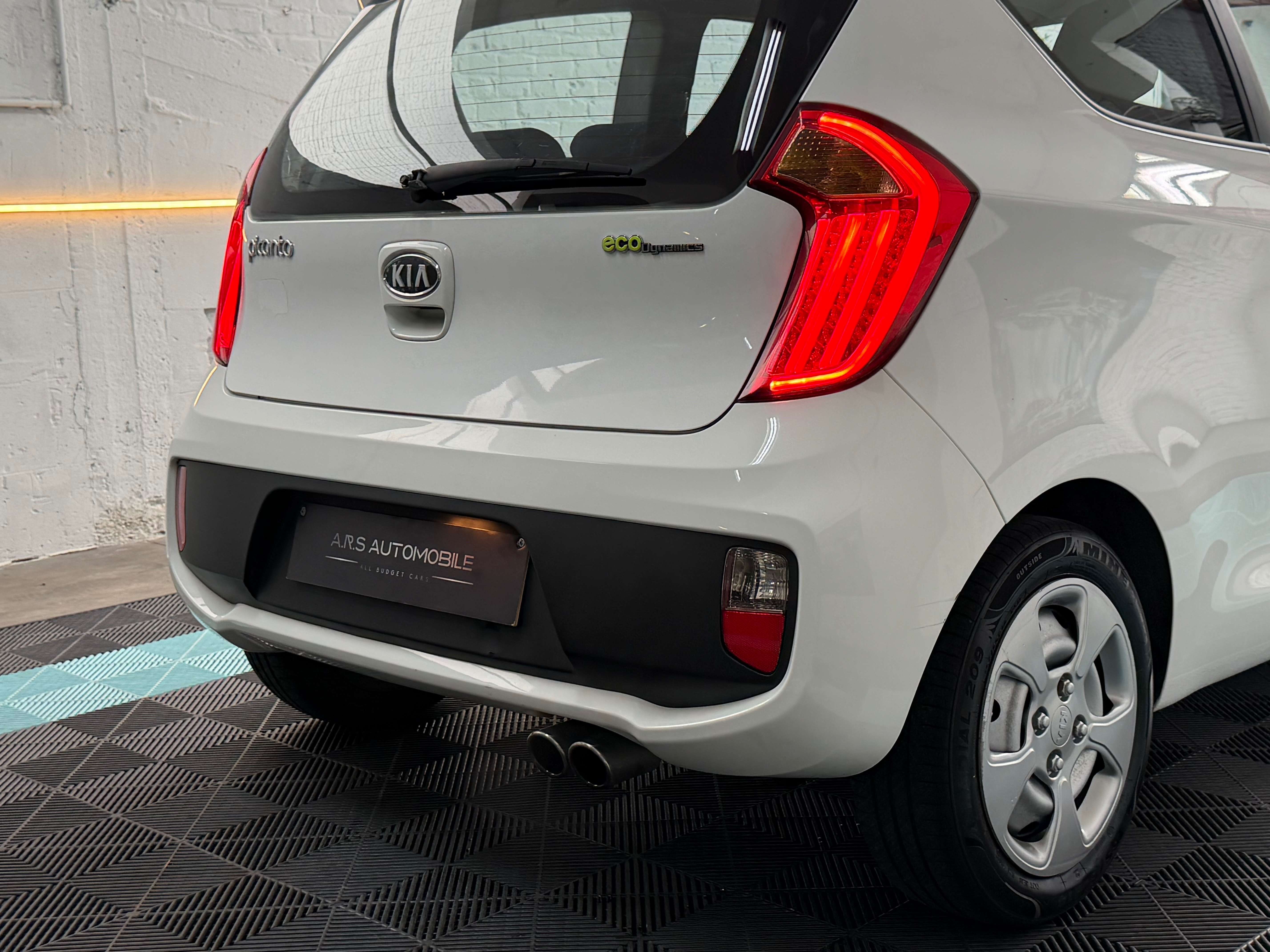 Kia Picanto 1.0i - Toit ouvrant - Etat neuve - Garantie 12 mois