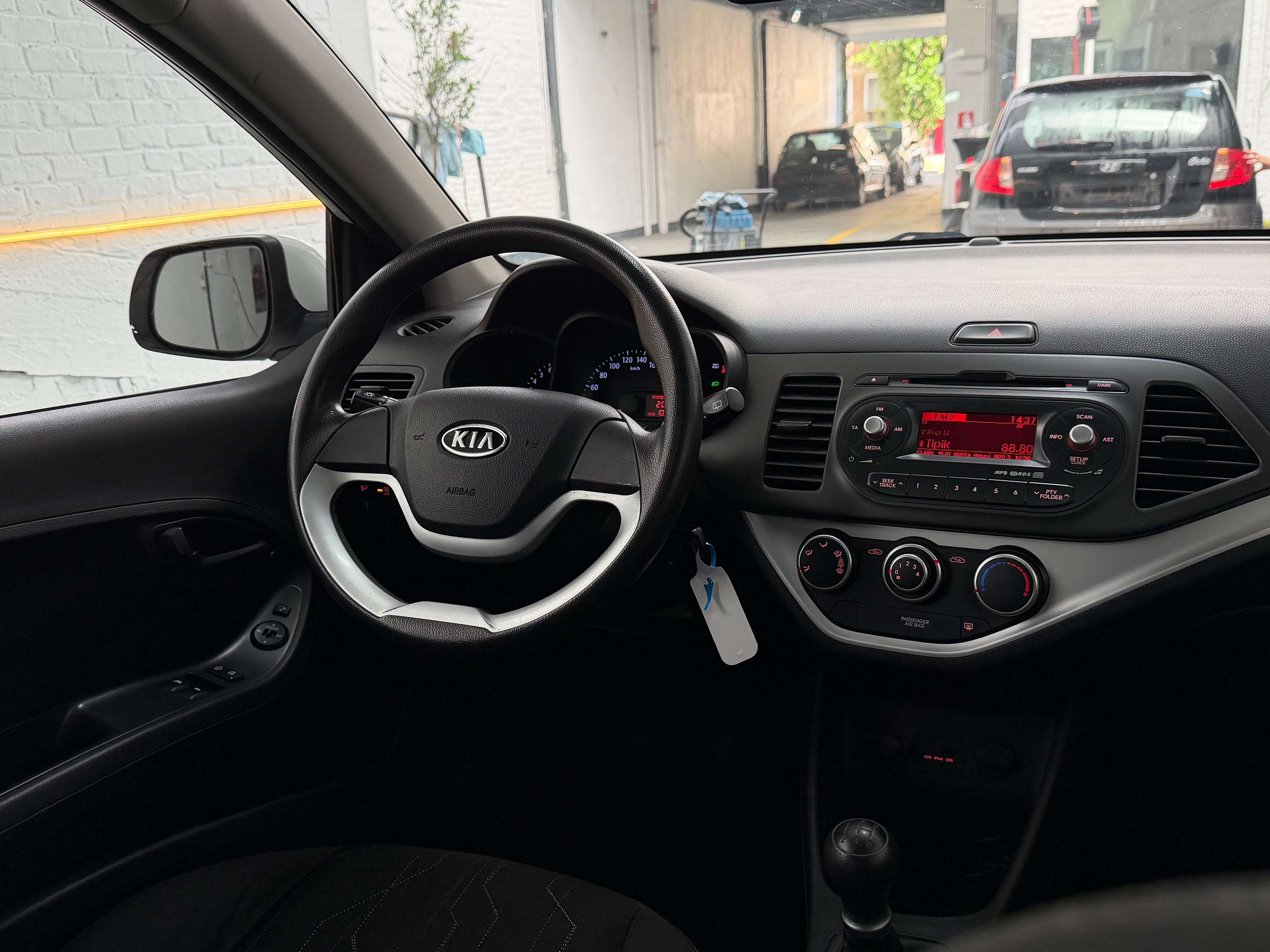 Kia Picanto 1.0i - Toit ouvrant - Etat neuve - Garantie 12 mois