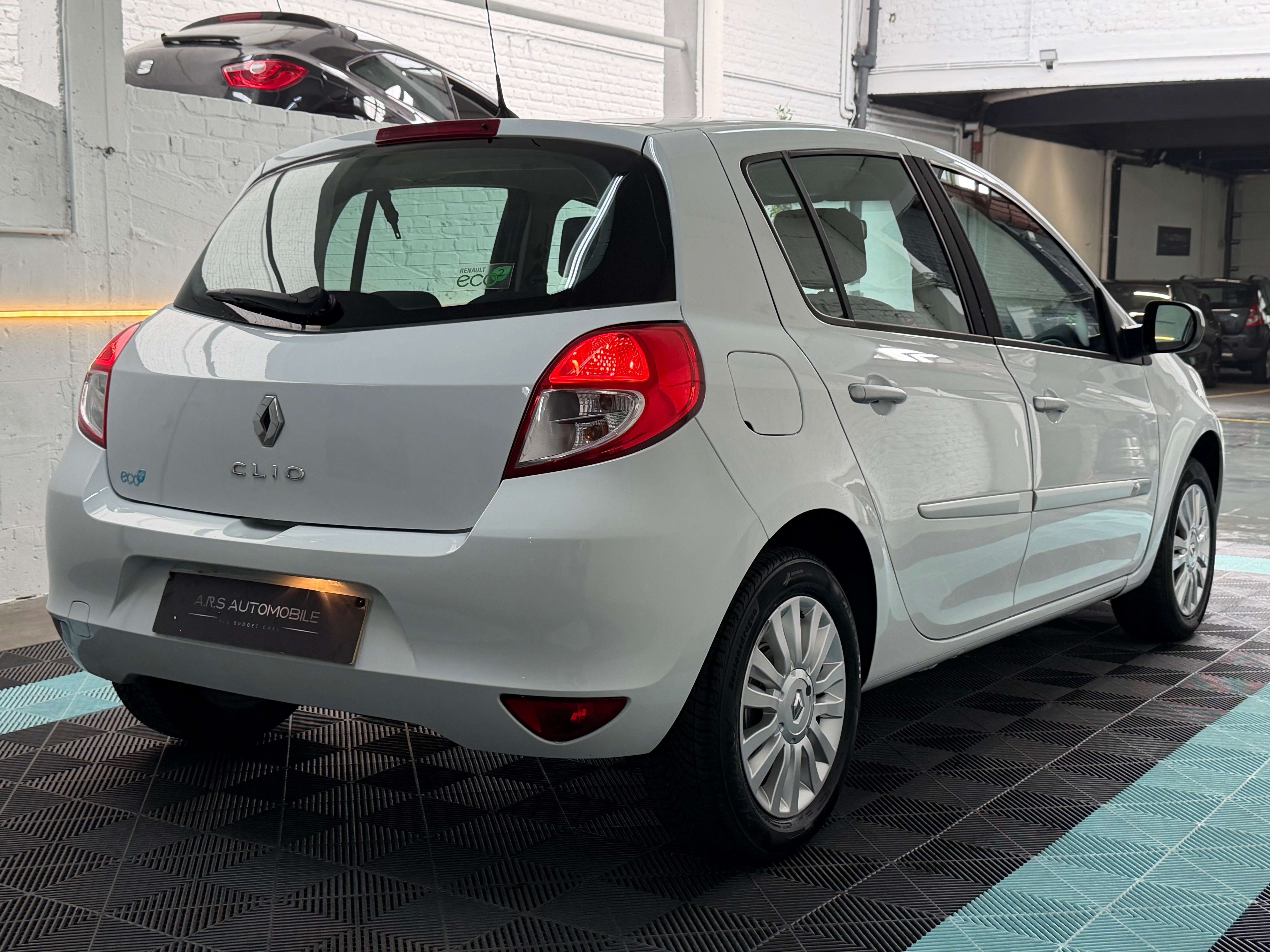 Renault Clio 1.2i - Airco - Jantes - Neuve - Garantie 12 mois