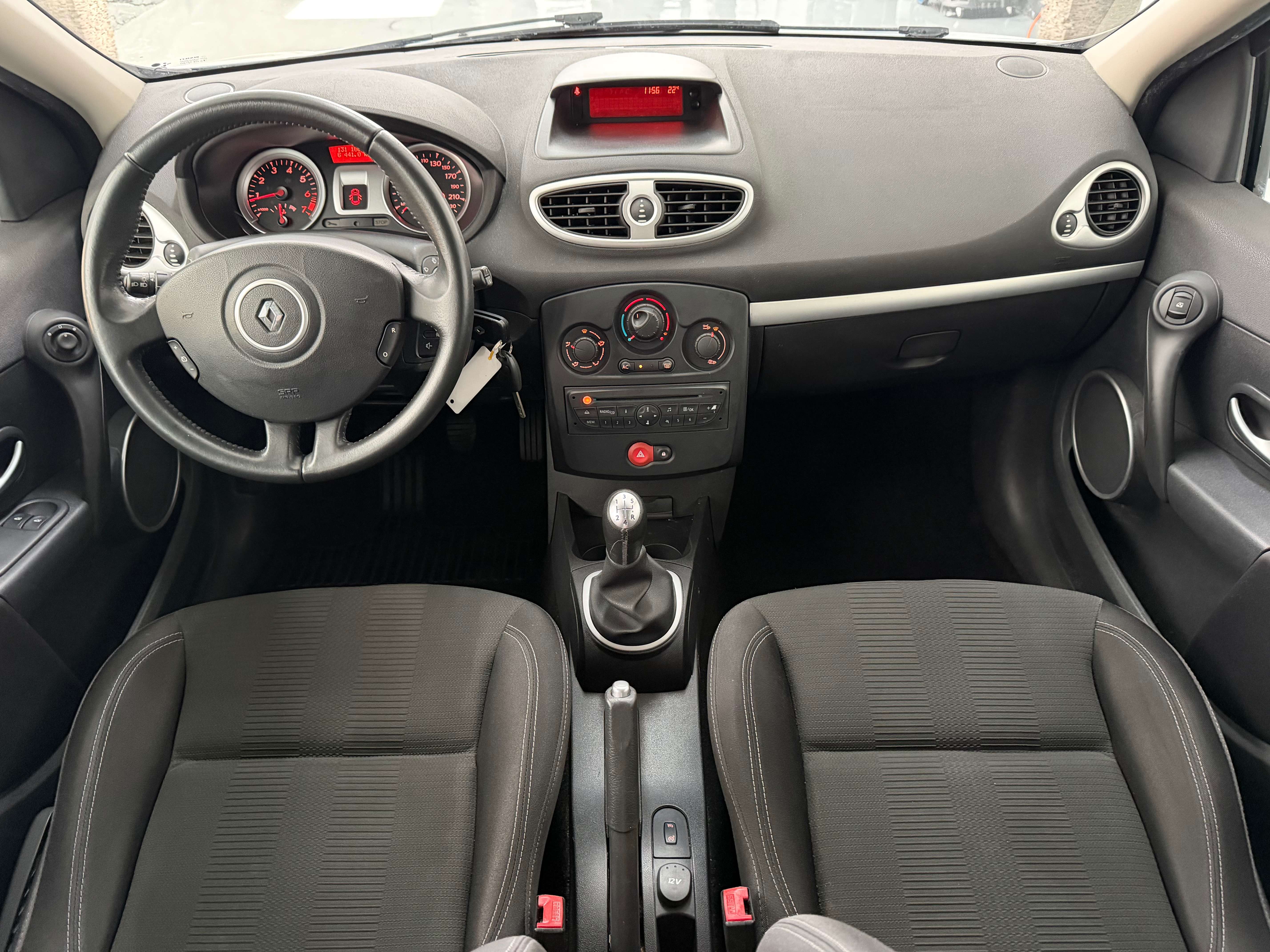 Renault Clio 1.2i - Airco - Jantes - Neuve - Garantie 12 mois