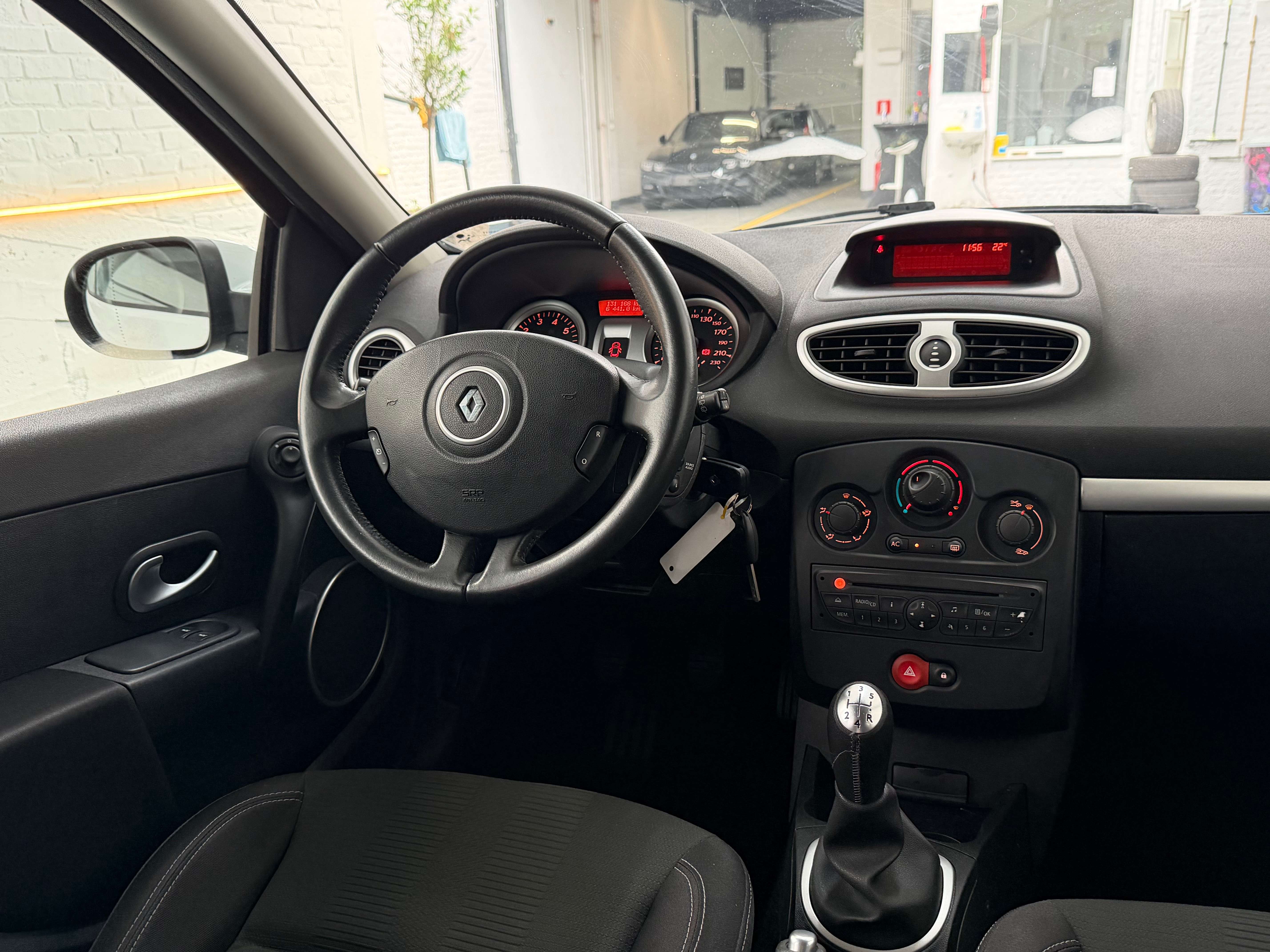 Renault Clio 1.2i - Airco - Jantes - Neuve - Garantie 12 mois