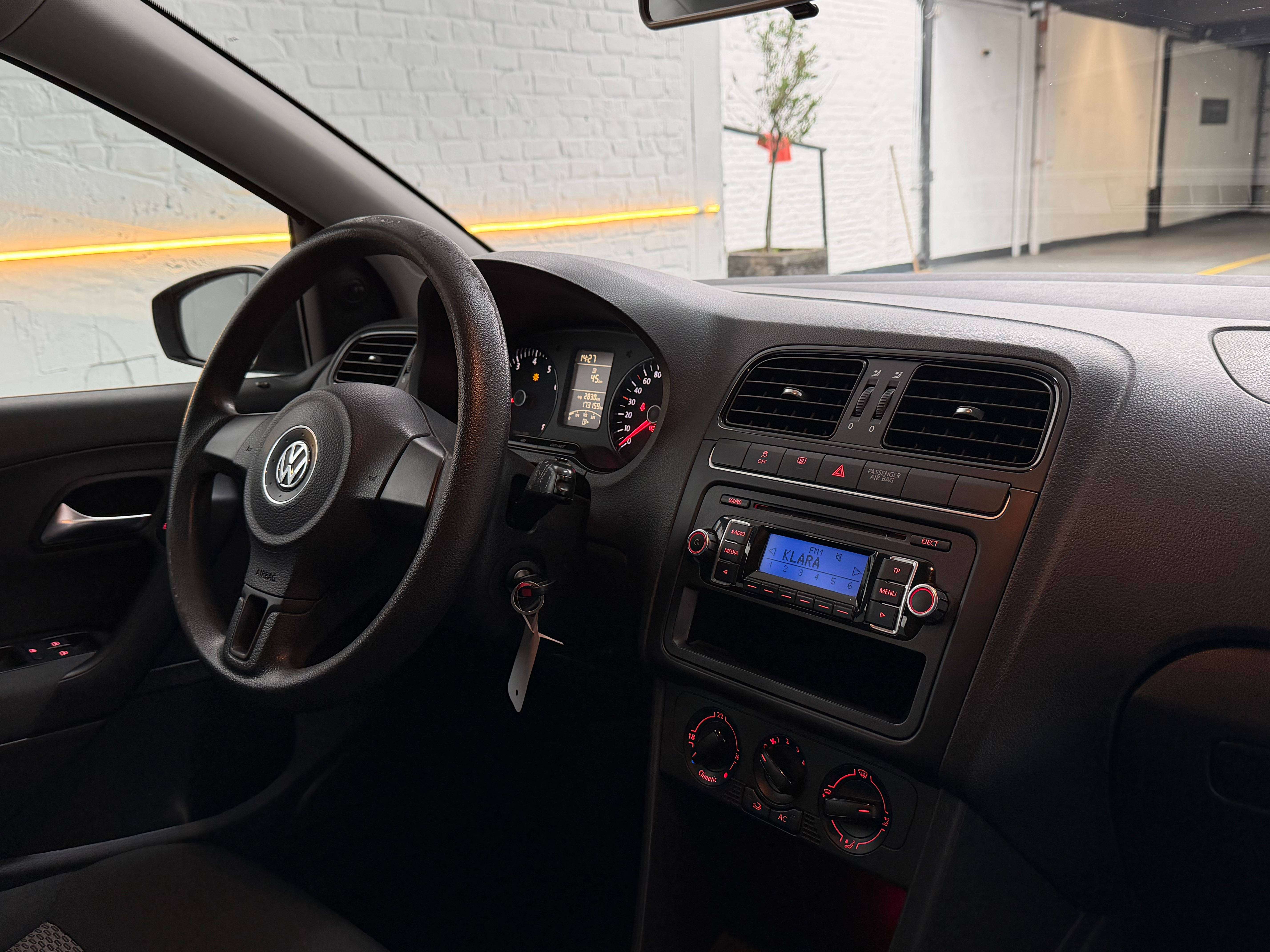 Volkswagen Polo 1.2i - Airco - Jantes - Comme neuve - Garantie 12 mois
