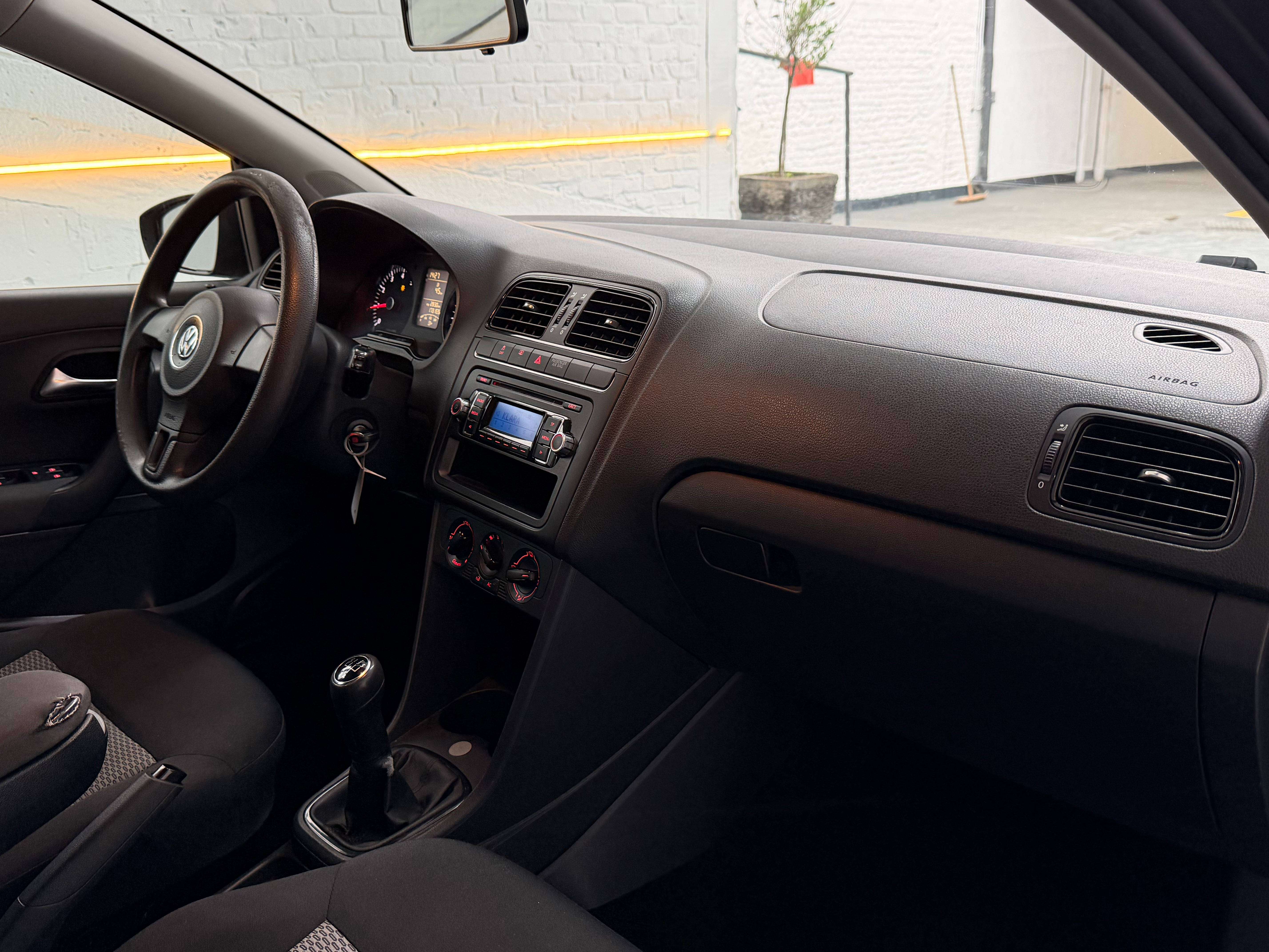 Volkswagen Polo 1.2i - Airco - Jantes - Comme neuve - Garantie 12 mois