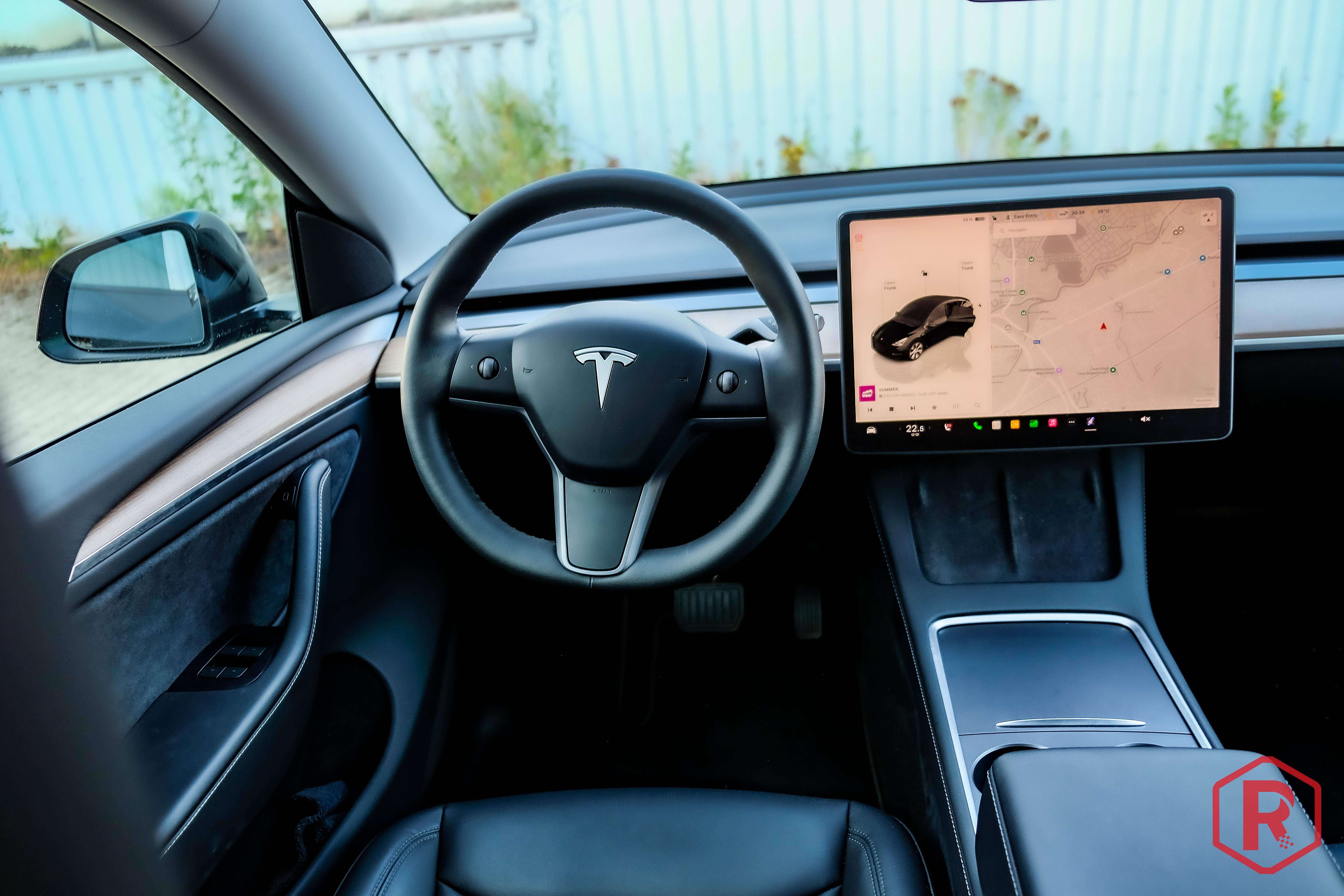 Tesla Model Y Long Range Dual Motor AWD Trekhaak Garantie
