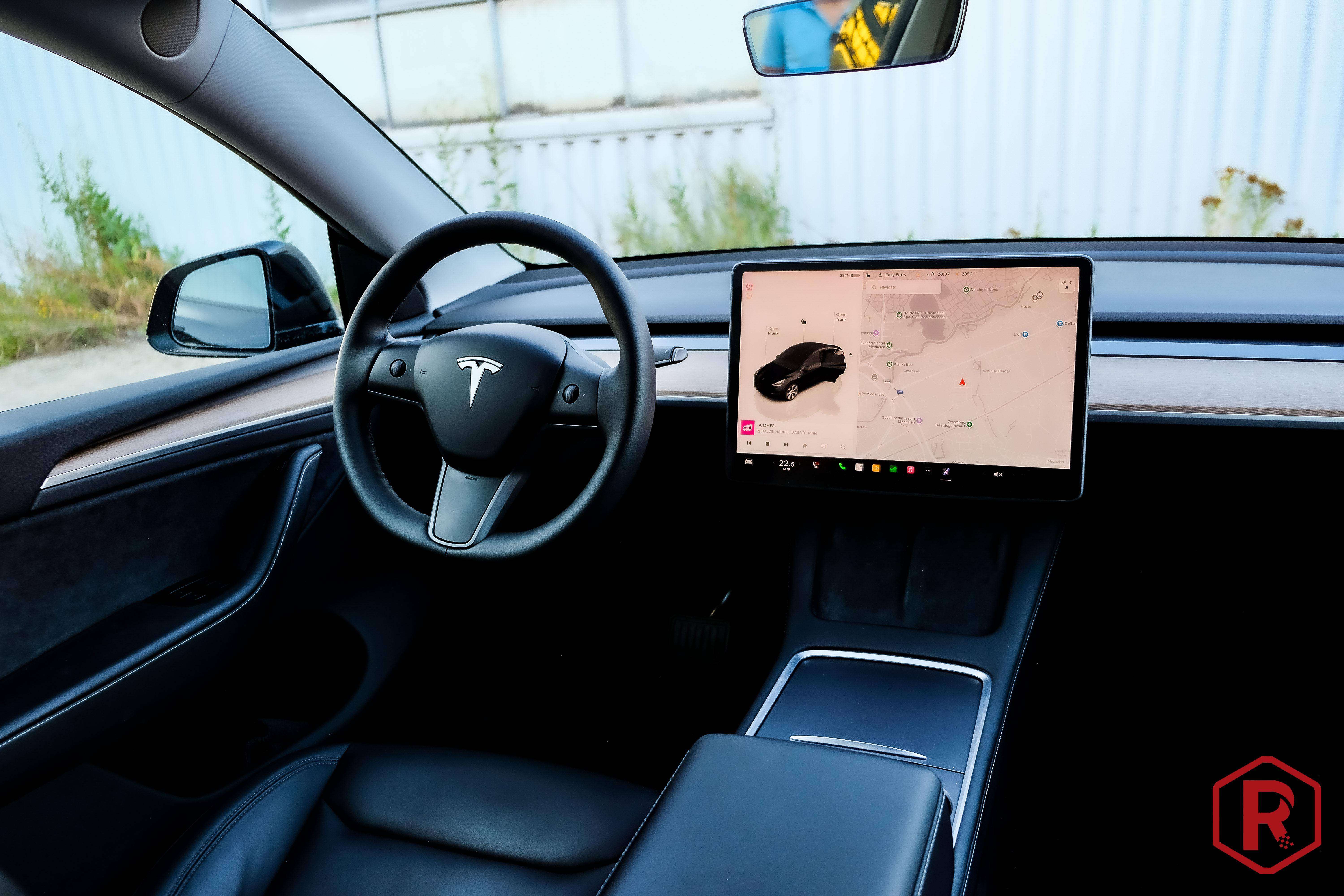 Tesla Model Y Long Range Dual Motor AWD Trekhaak Garantie