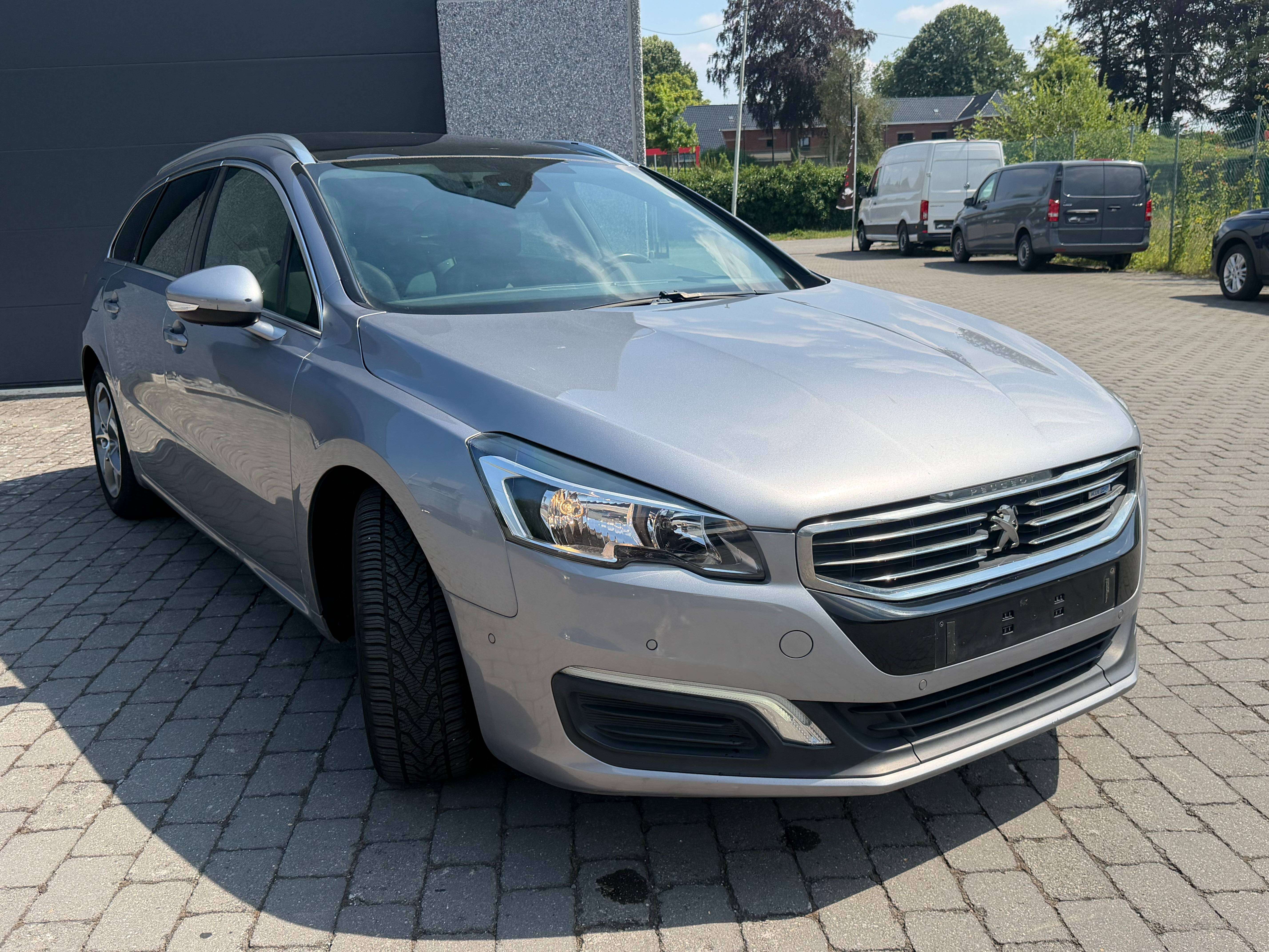 Peugeot 508 SW 1.6 BlueHDi, Toit Panoramique, GPS, Sièges en cuir