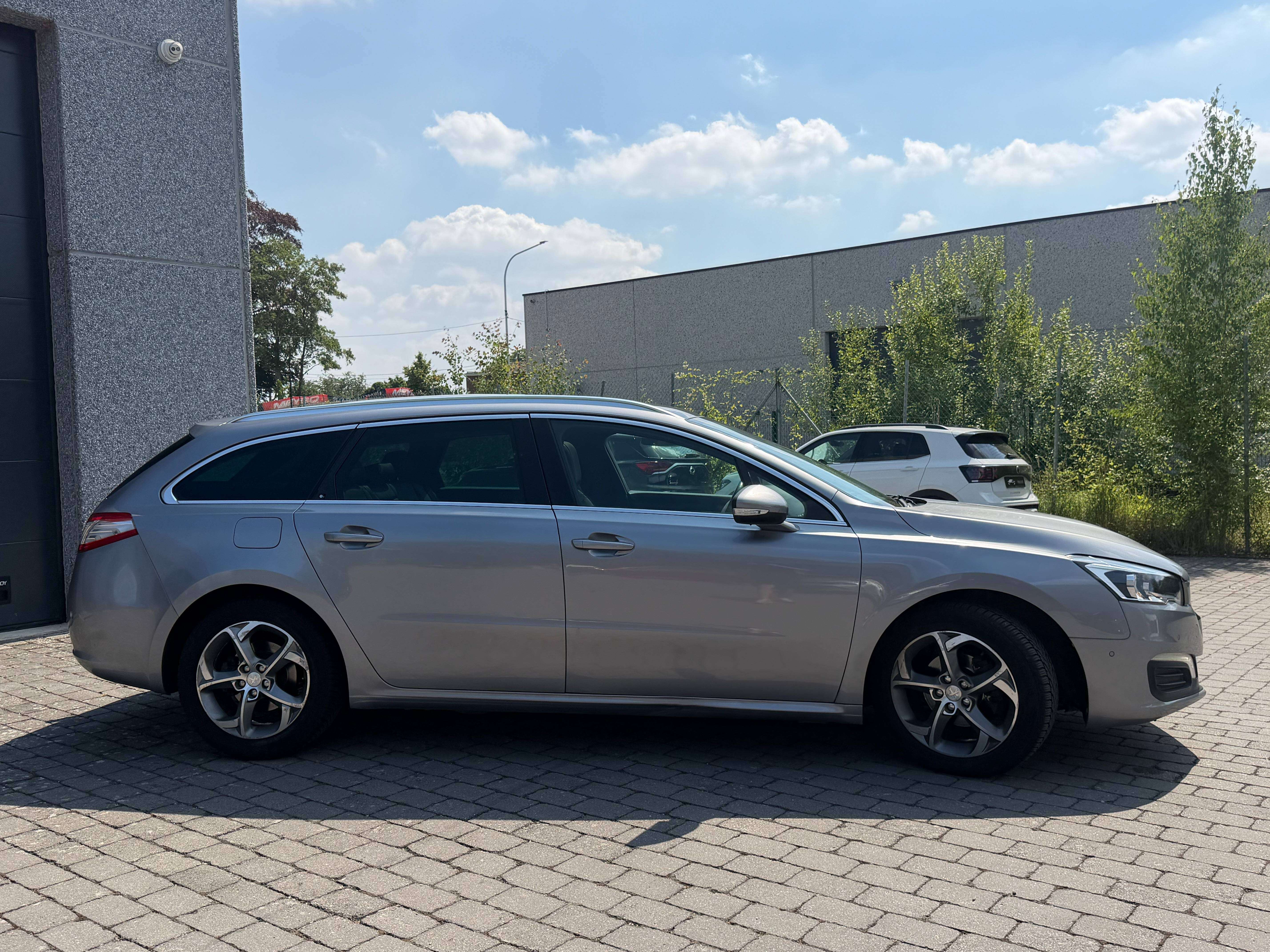 Peugeot 508 SW 1.6 BlueHDi, Toit Panoramique, GPS, Sièges en cuir