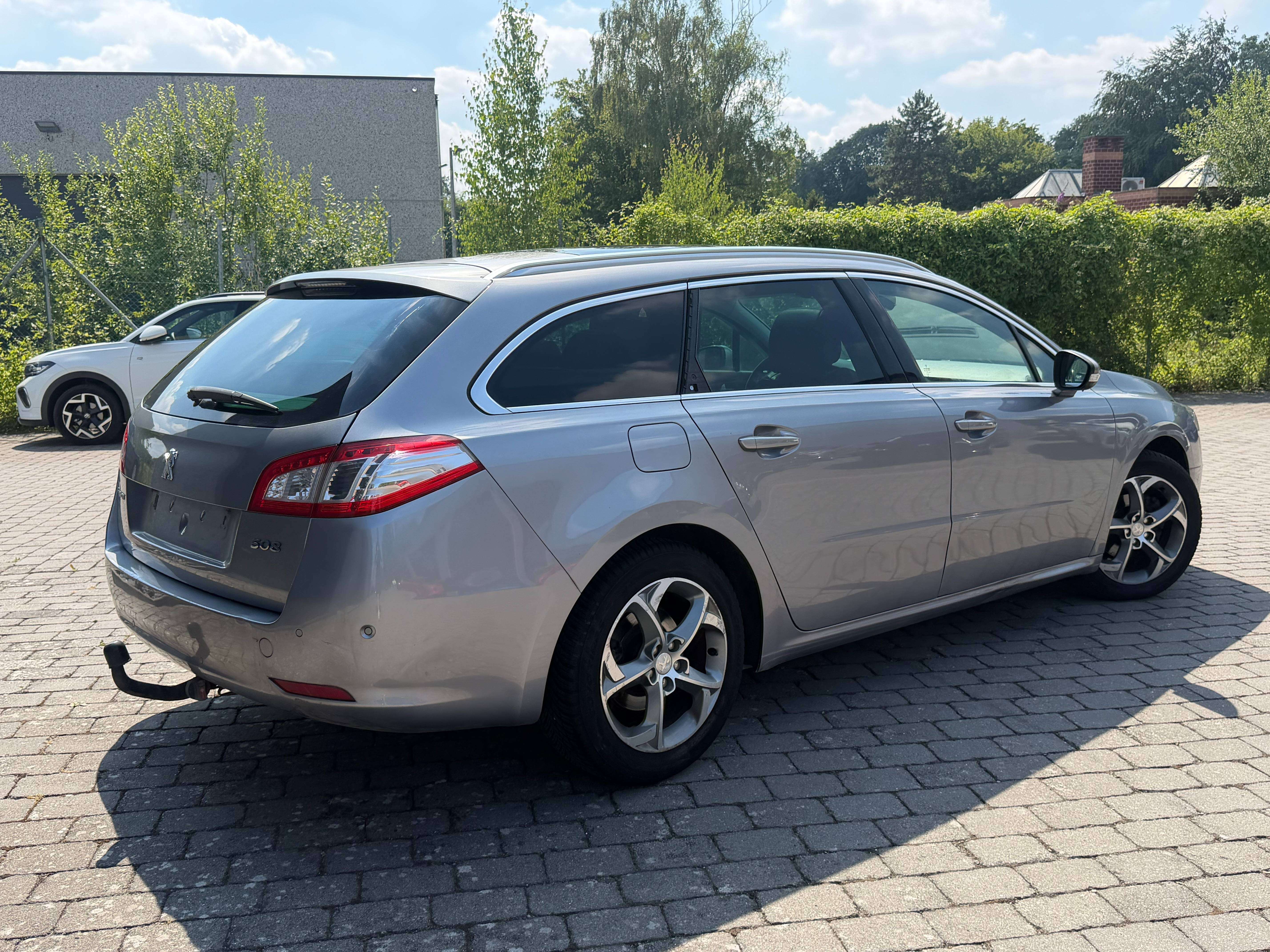 Peugeot 508 SW 1.6 BlueHDi, Toit Panoramique, GPS, Sièges en cuir