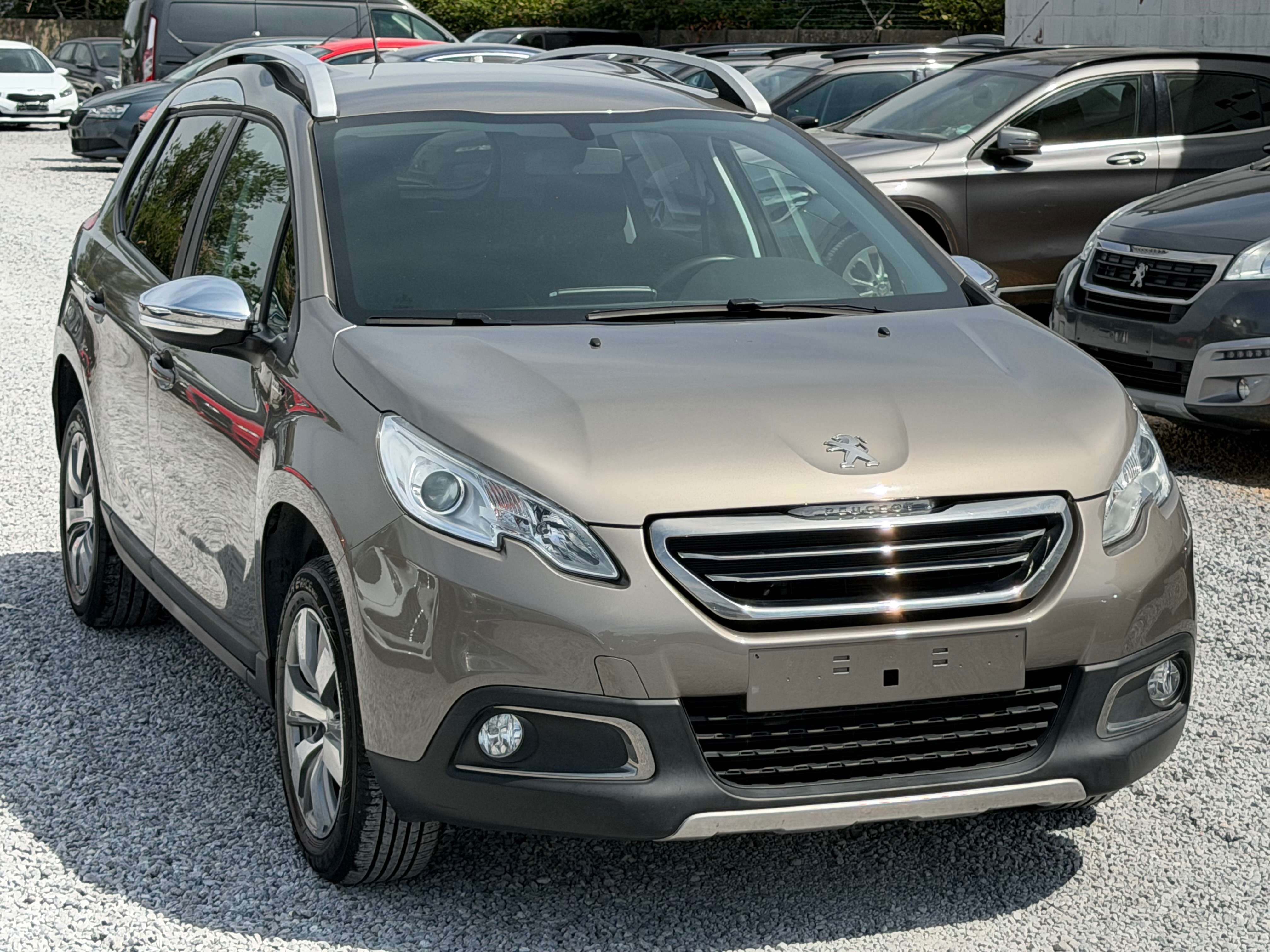 Peugeot 2008 1.2i - Navigation - 46.000km !!! - Euro 6b