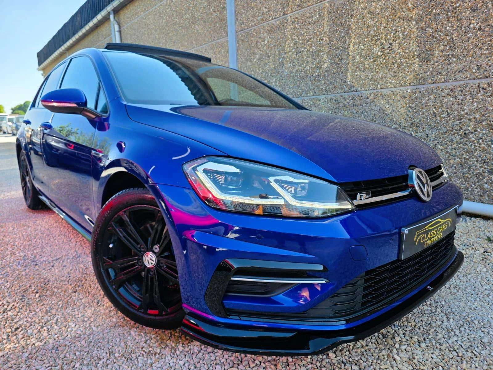 Volkswagen Golf 1.4 TSI Highline R-LINE / DSG / PANO / COCKPIT / CAMERA / DISTRONIC / FRONT ASSIST / CARPLAY