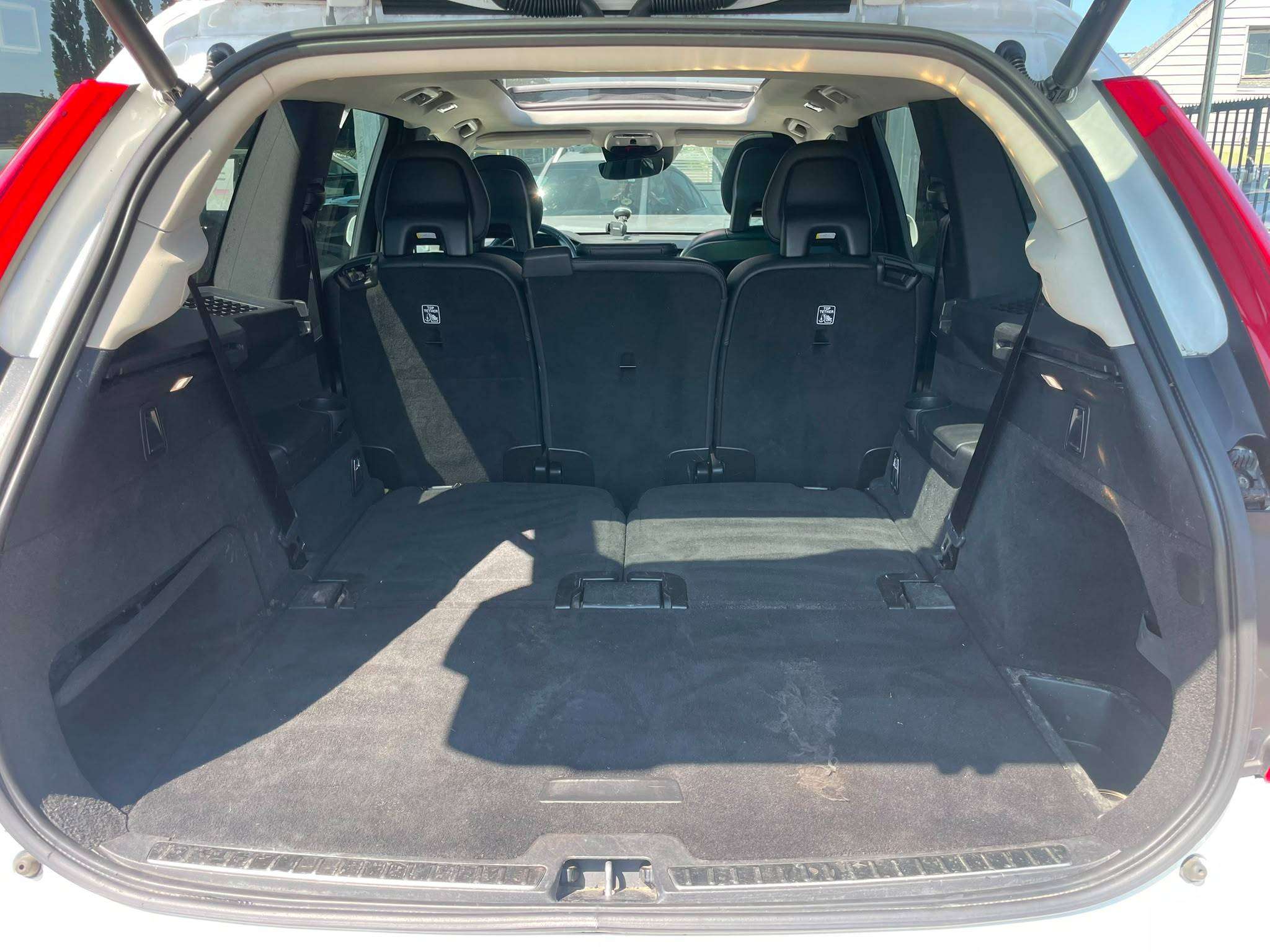Volvo XC90 XC90 2.0 D5 4WD 7pl. Geartronic/PANO/XENON/LED/GPS