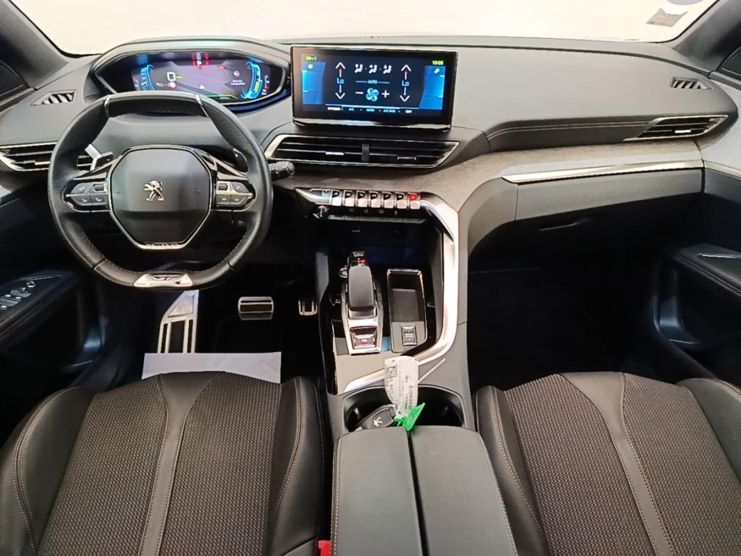 Peugeot 3008 II 1.6 HYBRID 225 E-EAT8 GT